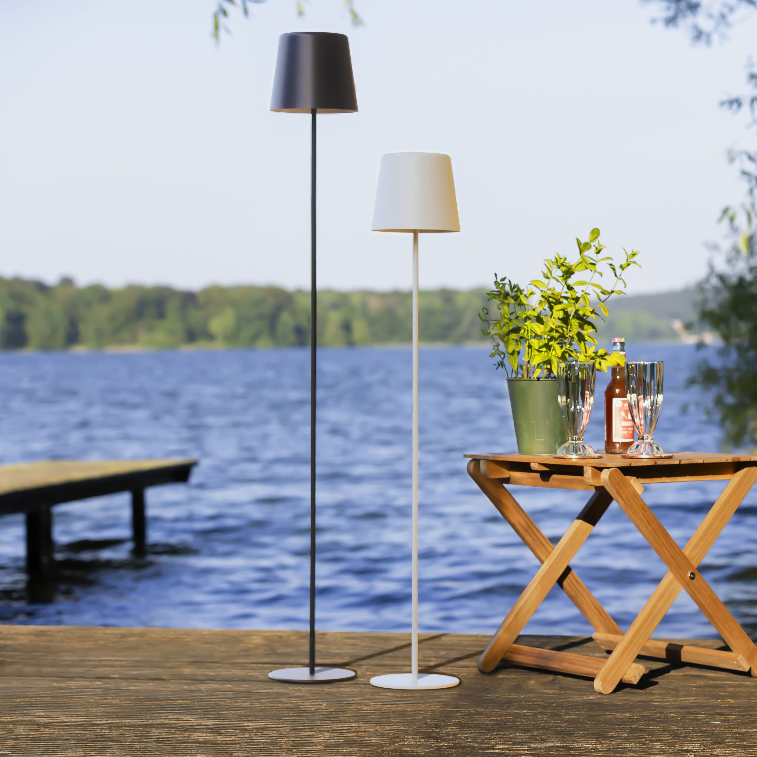 Lightbox Stehlampe, LED fest integriert, Warmweiß, Portable LED Außen Stehlampe, 129cm, 350 lm, Touchdimmer, USB, weiß