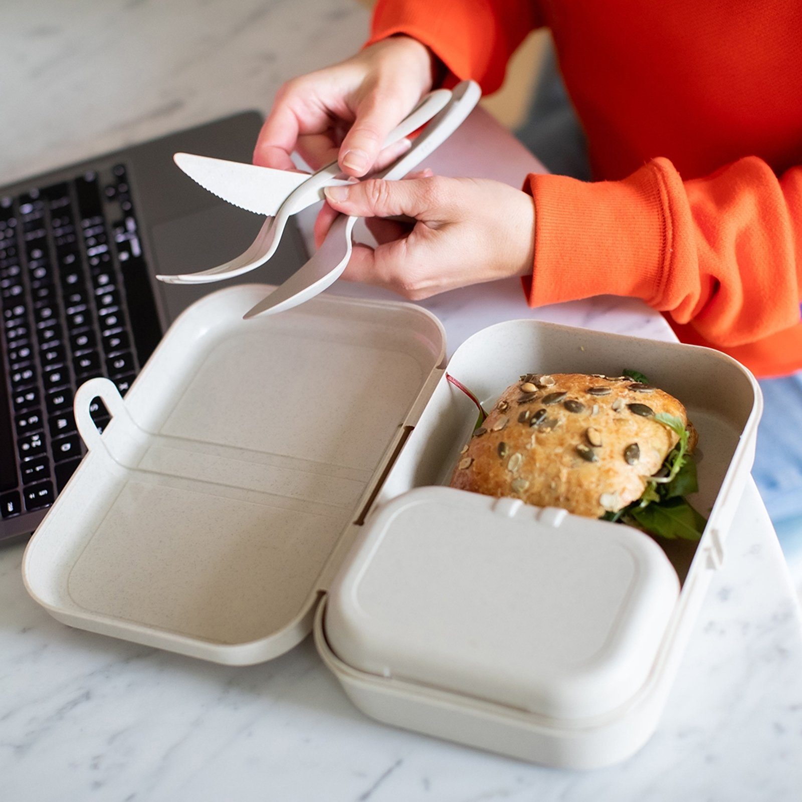 KOZIOL Lunchbox Sand Trennsteg 1-tlg), Kunststoff Lunchbox mit Brotdose PASCAL L, Kunststoff, (Stück