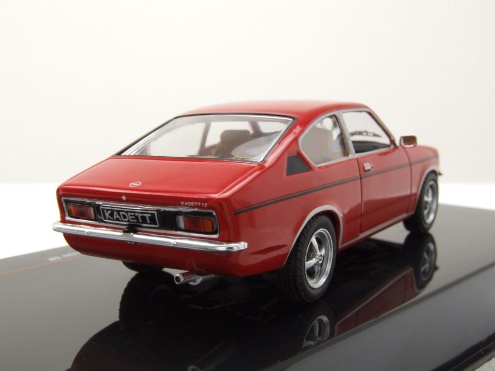 ixo Models Modellauto Opel Kadett C Coupe SR 1976 rot schwarz, Maßstab 1:43