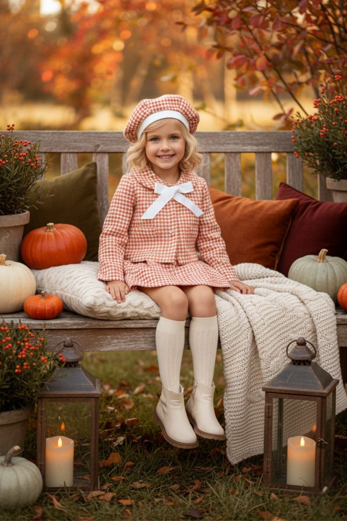 Parla Kids Shirt & Rock Blazer, Kleid und Mütze in cremefarbenem-orangenem Hahnentritt Muster