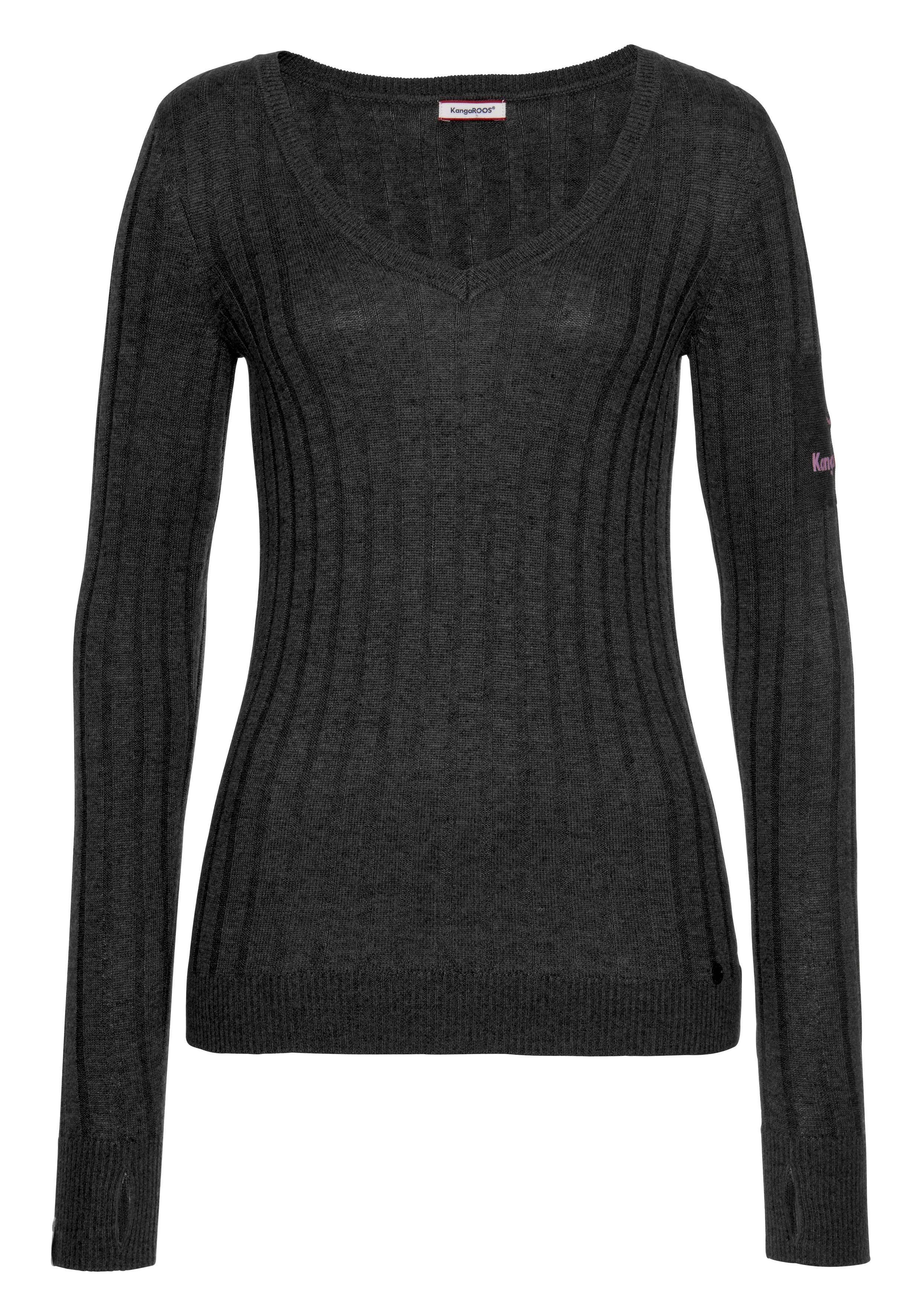 V-Ausschnitt-Pullover