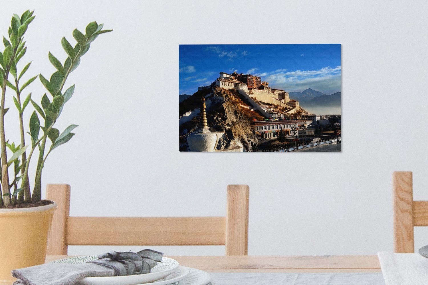 Potala-Palast Wandbild Sonnenlicht Leinwandbild 30x20 Aufhängefertig, St), morgendlichen Der OneMillionCanvasses® Leinwandbilder, Wanddeko, China, im in cm (1