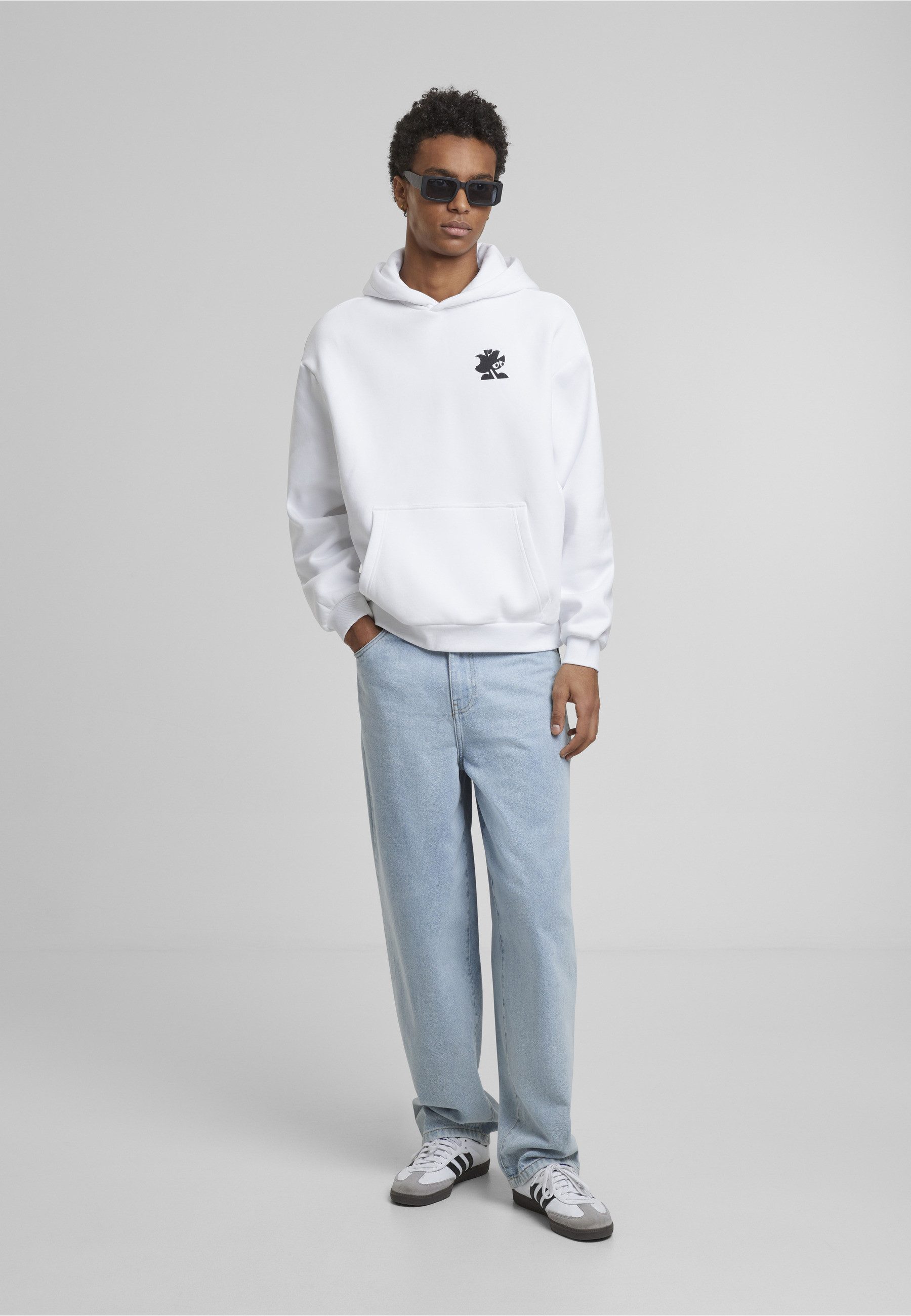 Upscale by Mister Tee Kapuzenpullover Upscale by Mister Tee Artists Gallery Fluffy Hoody (1-tlg)