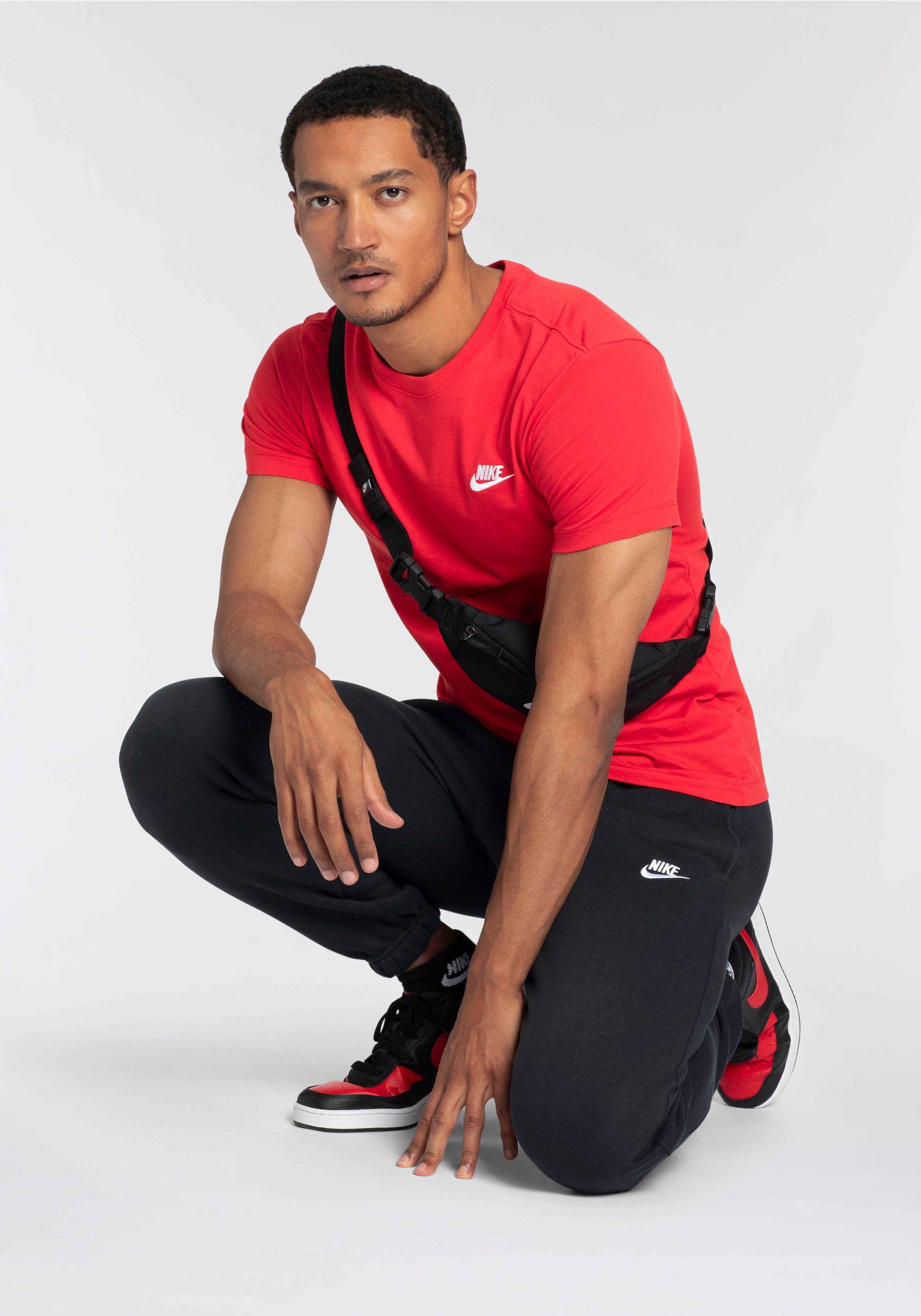 Nike Sportswear T-Shirt CLUB MEN'S T-SHIRT UNIVERSITY RED/WHITE