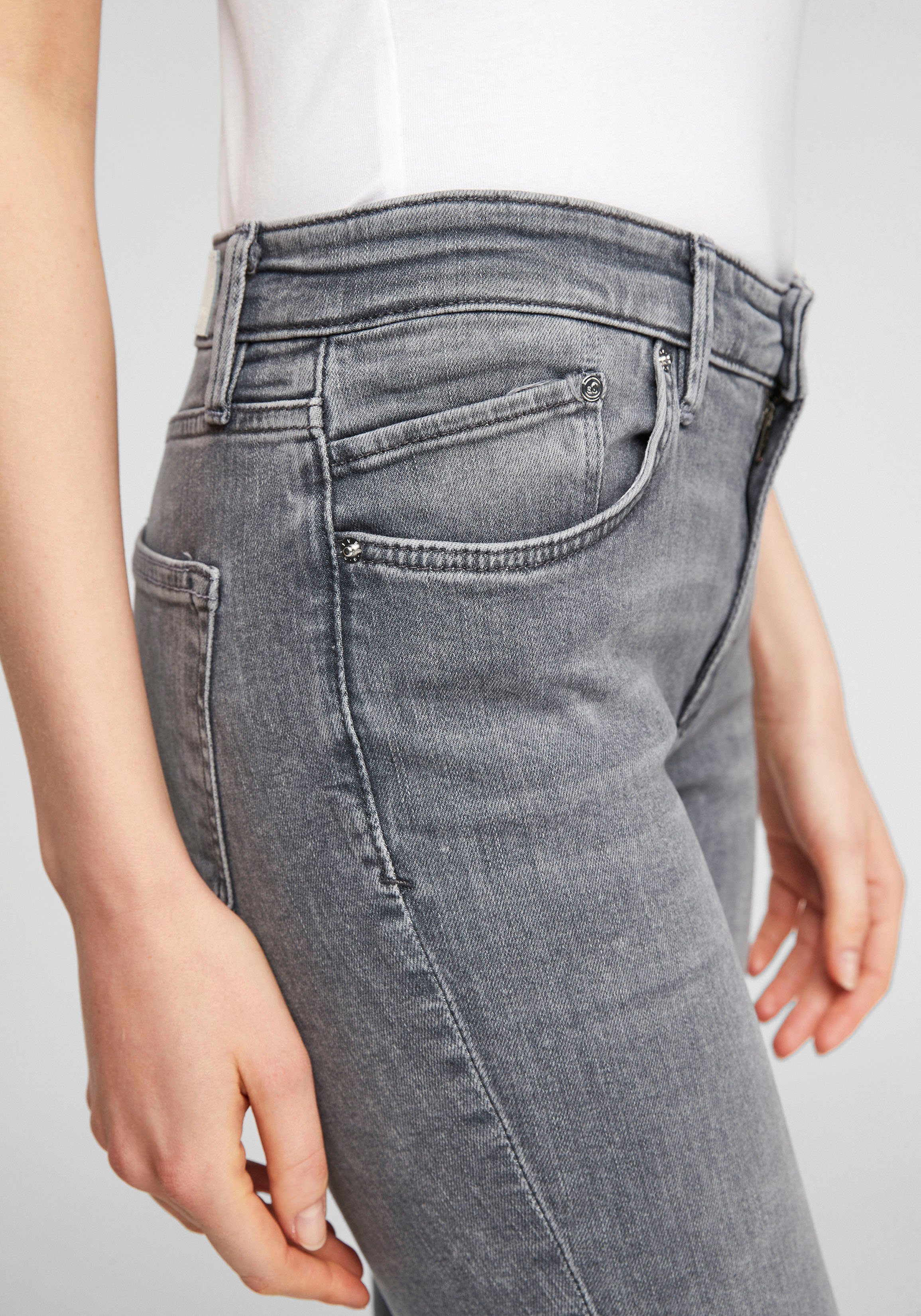 grey-Stretch Slim-fit-Jeans Form Betsy in Basic 5-Pocket s.Oliver