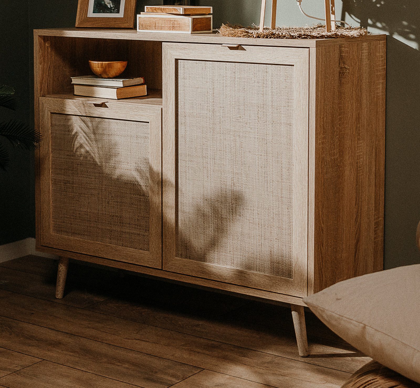 Furn.Design Kommode Niran (in Sonoma Eiche mit Bast-Dekor, 102 x 87 cm), skandinavisches Design