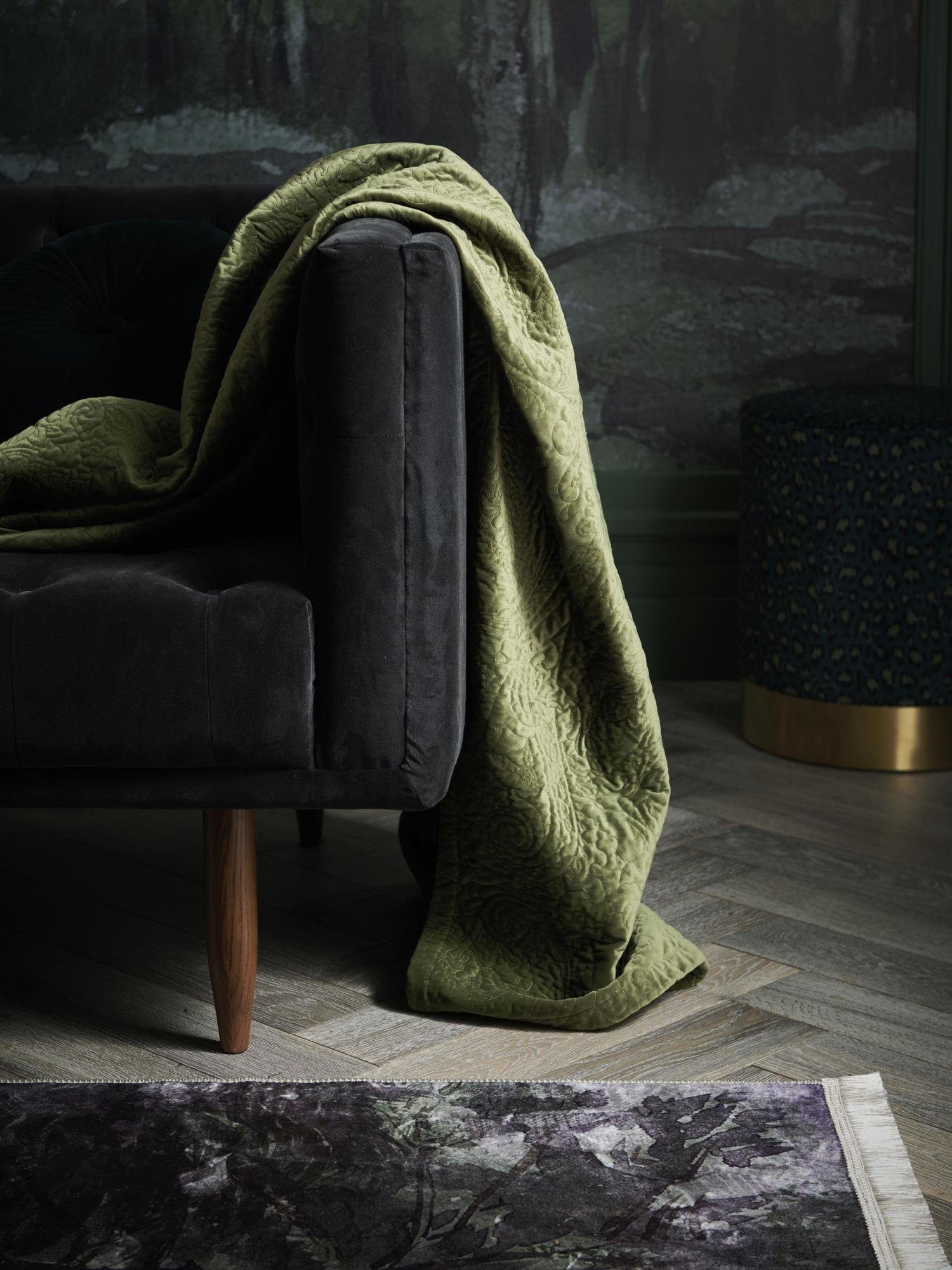 Essenza Tagesdecke Roeby, mit elegant gesticktem Paisley-Muster günstig online kaufen