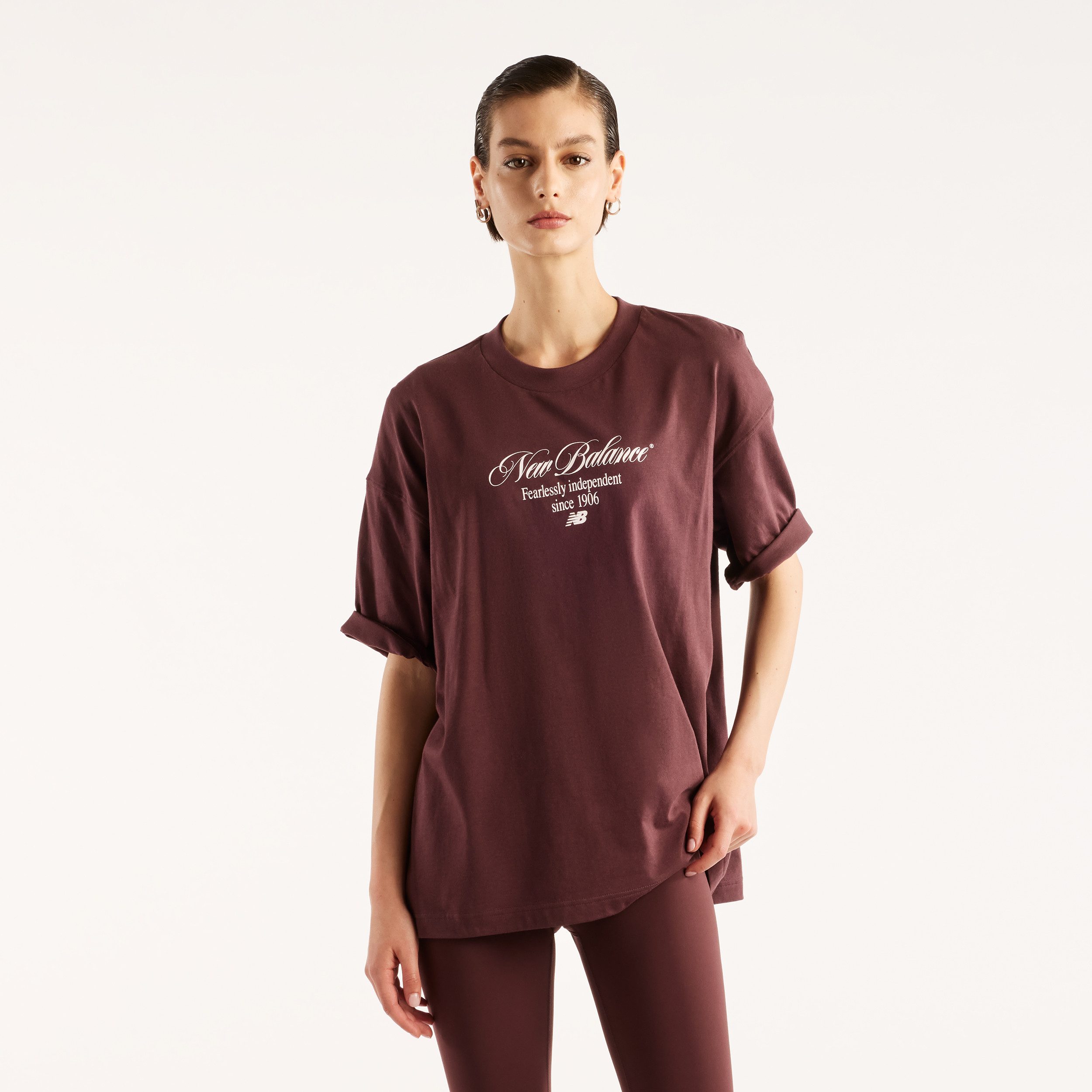 New Balance T-Shirt PRESSED FLOWERS MEMORIES OVERSIZED T-SHIRT sportlicher Stil, für Erwachsene, aus Baumwolle