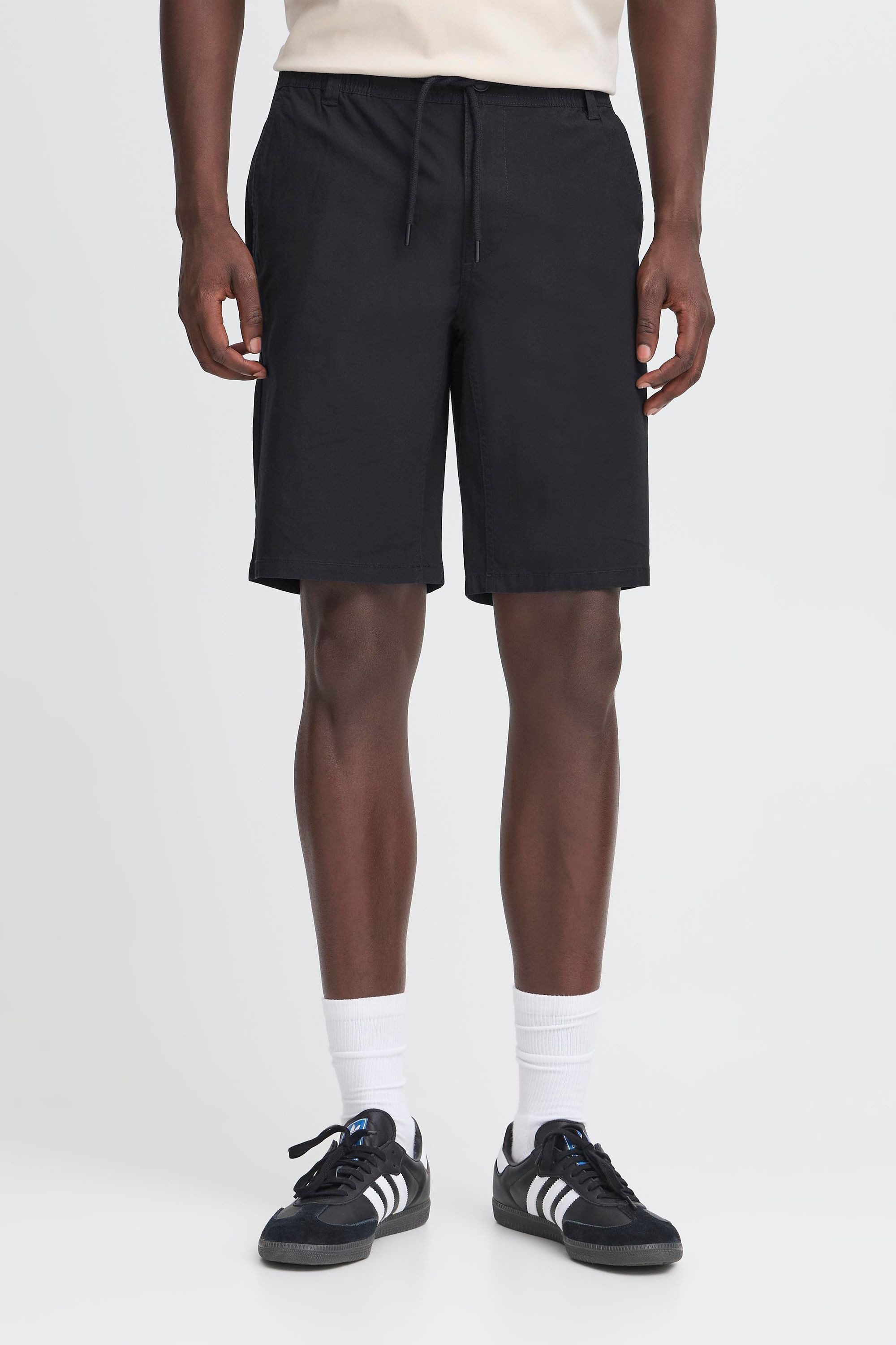 Blend Chinoshorts BHTibo Basic Chino Shorts mit Taschen