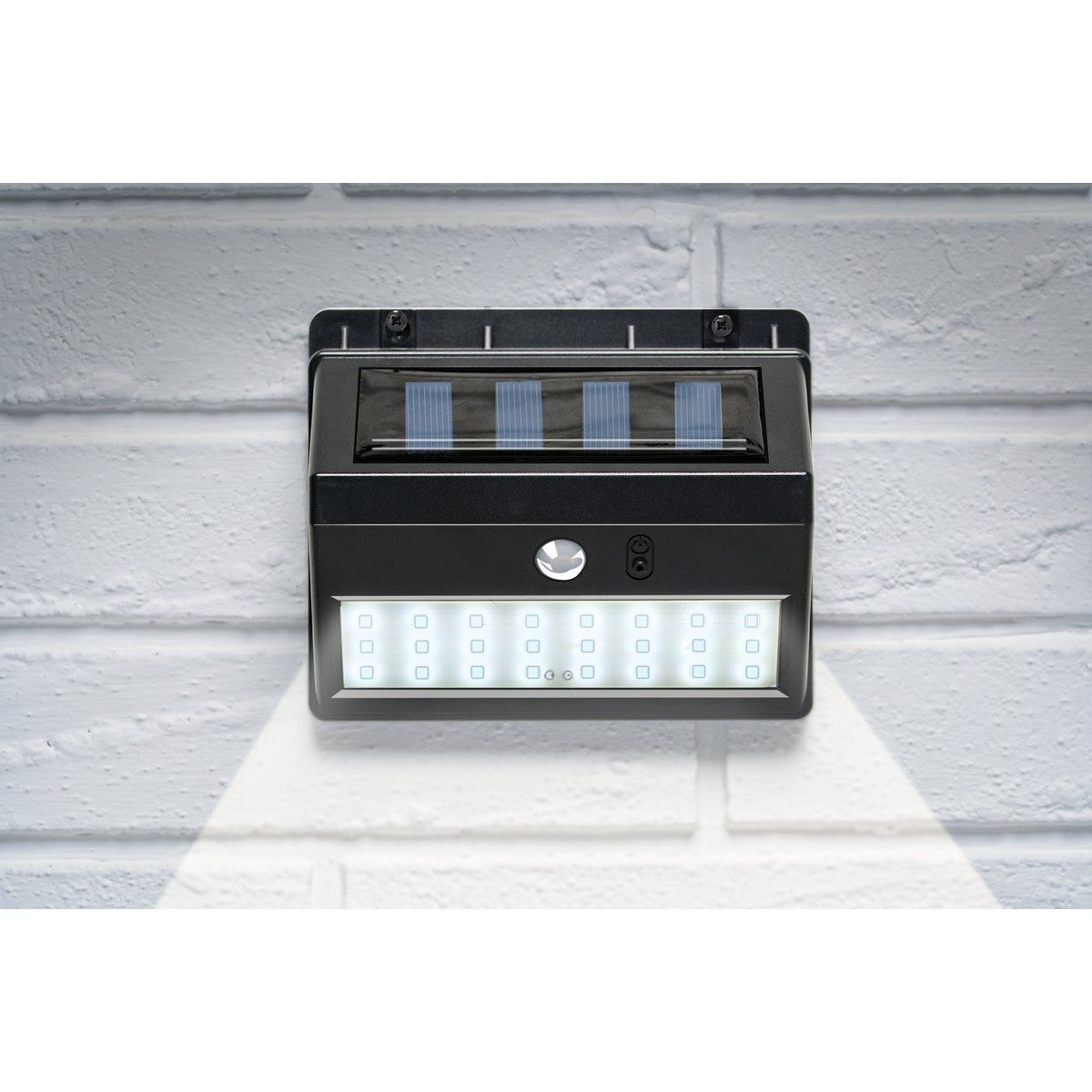 Grundig Außentemperaturanzeige Solar wall light with sensor