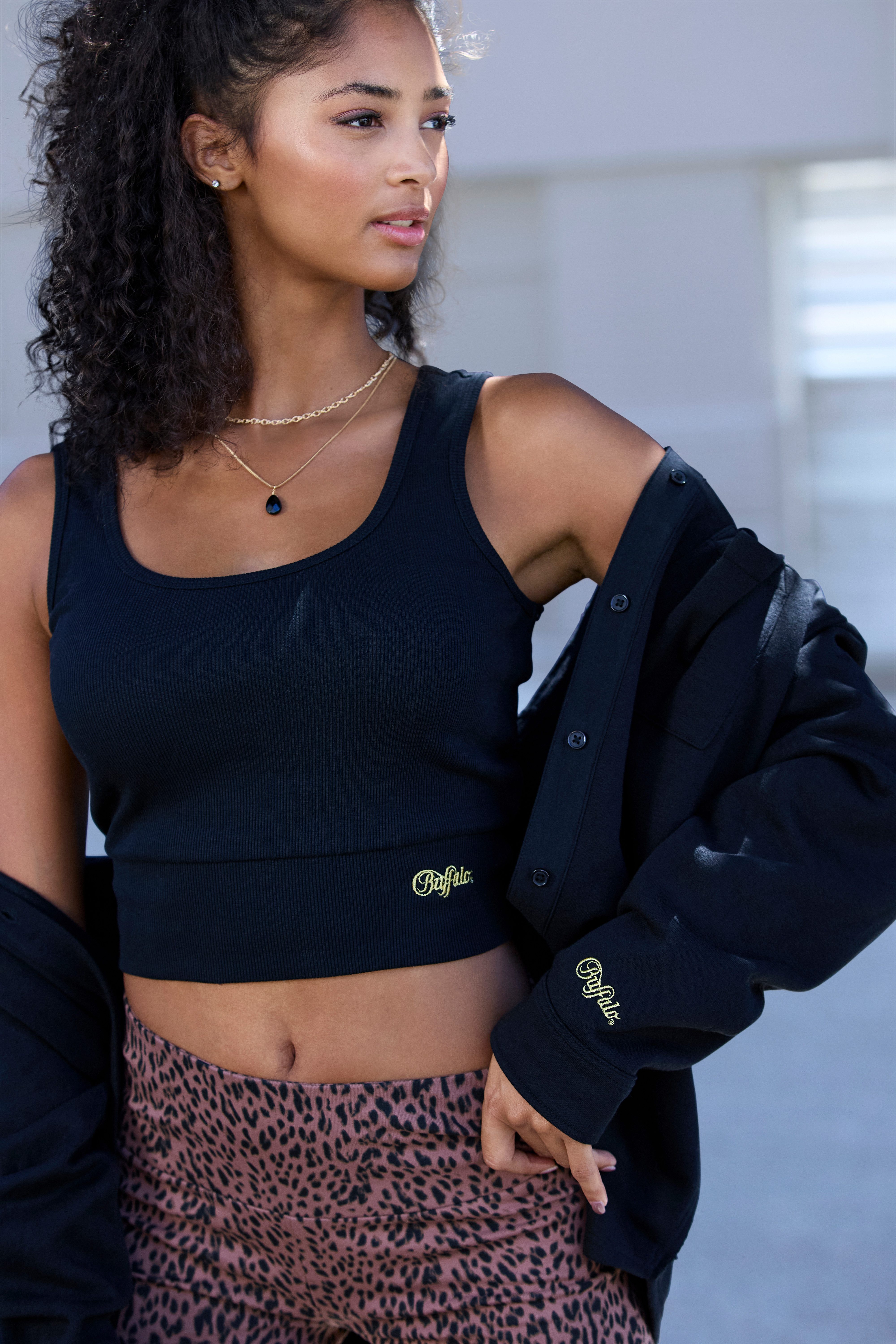 Buffalo Crop-Top in Rippstruktur mit breitem Bund