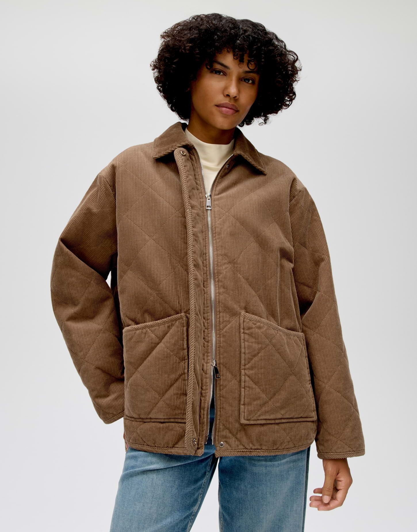 OPUS Steppjacke Hekordi aus weichem Cord Gerader Schnitt mit Midi-Länge und aufgesetzten Fronttaschen