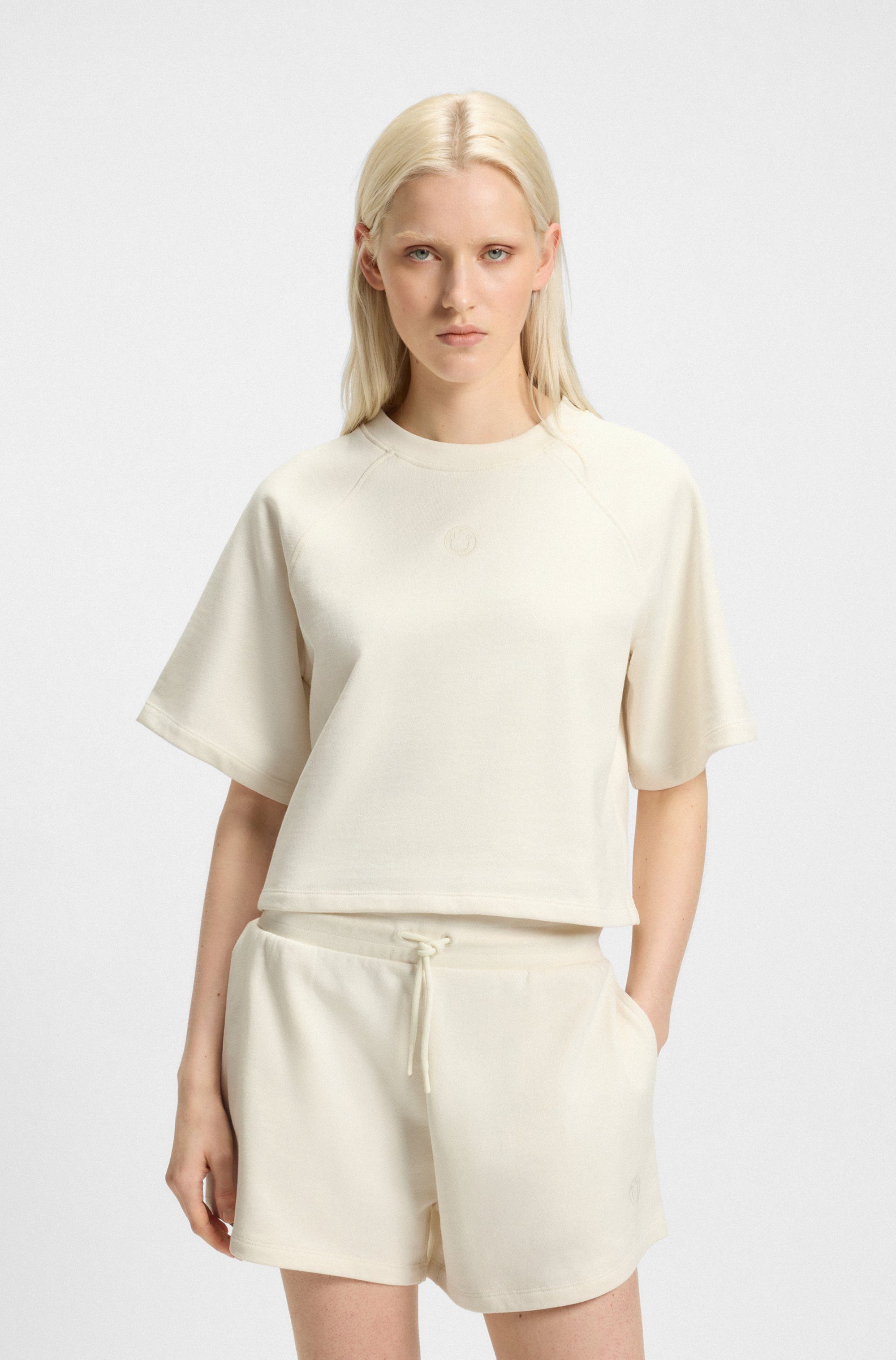 HUGO Blue T-Shirt Dorlina mit Logostickerei günstig online kaufen