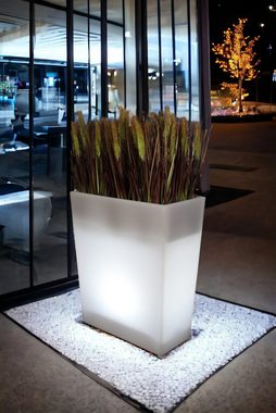 Arnusa Pflanzkübel LED Blumenkübel beleuchtet Farbwechsel RGB 70x59 cm groß PL403S, Akku Modus kabellos und Netzbetrieb Blumentopf modern