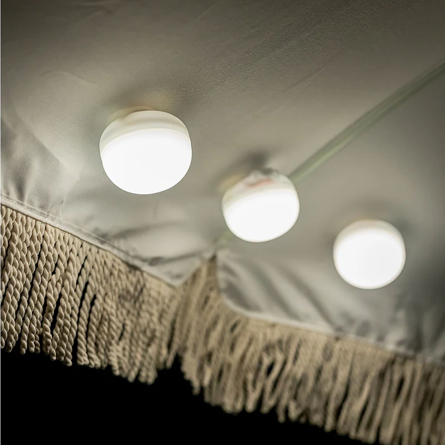 Licht-Erlebnisse LED-Leuchtmittel CHERRY, LED, Warmweiß, LED USB Akku Haken Magnet 3er Set 2700 K Dimmer Fernbedienung IP54