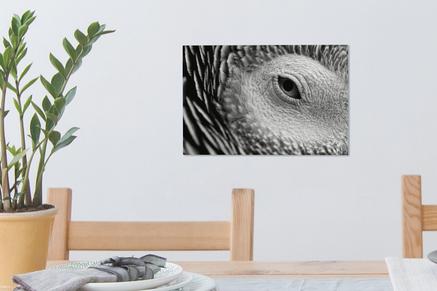 OneMillionCanvasses® Leinwandbild Ein Detailfoto eines 30x20 und St), Aufhängefertig, Leinwandbilder, Wandbild - schwarz cm weiß, Wanddeko, (1 Gartenrotschwanzes