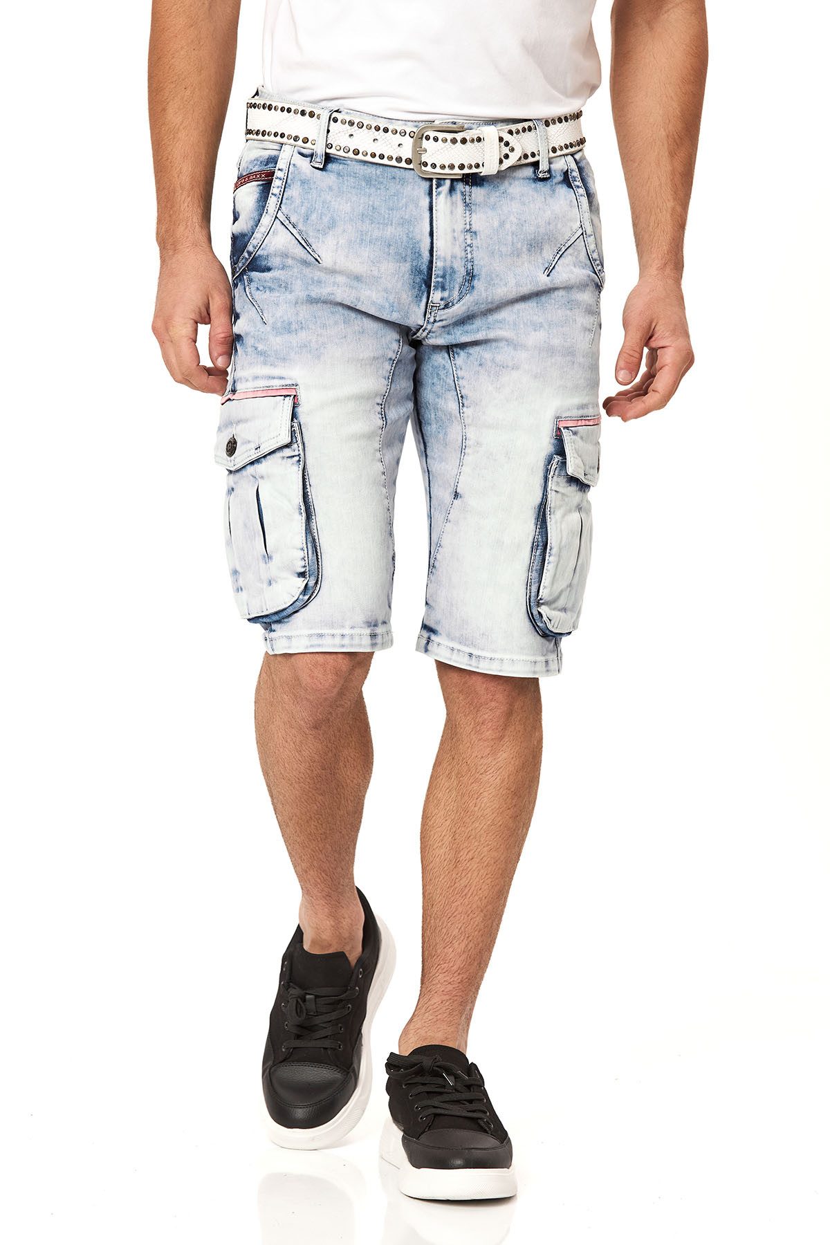Cipo & Baxx Jeansshorts Baumwollmischung, regular fit