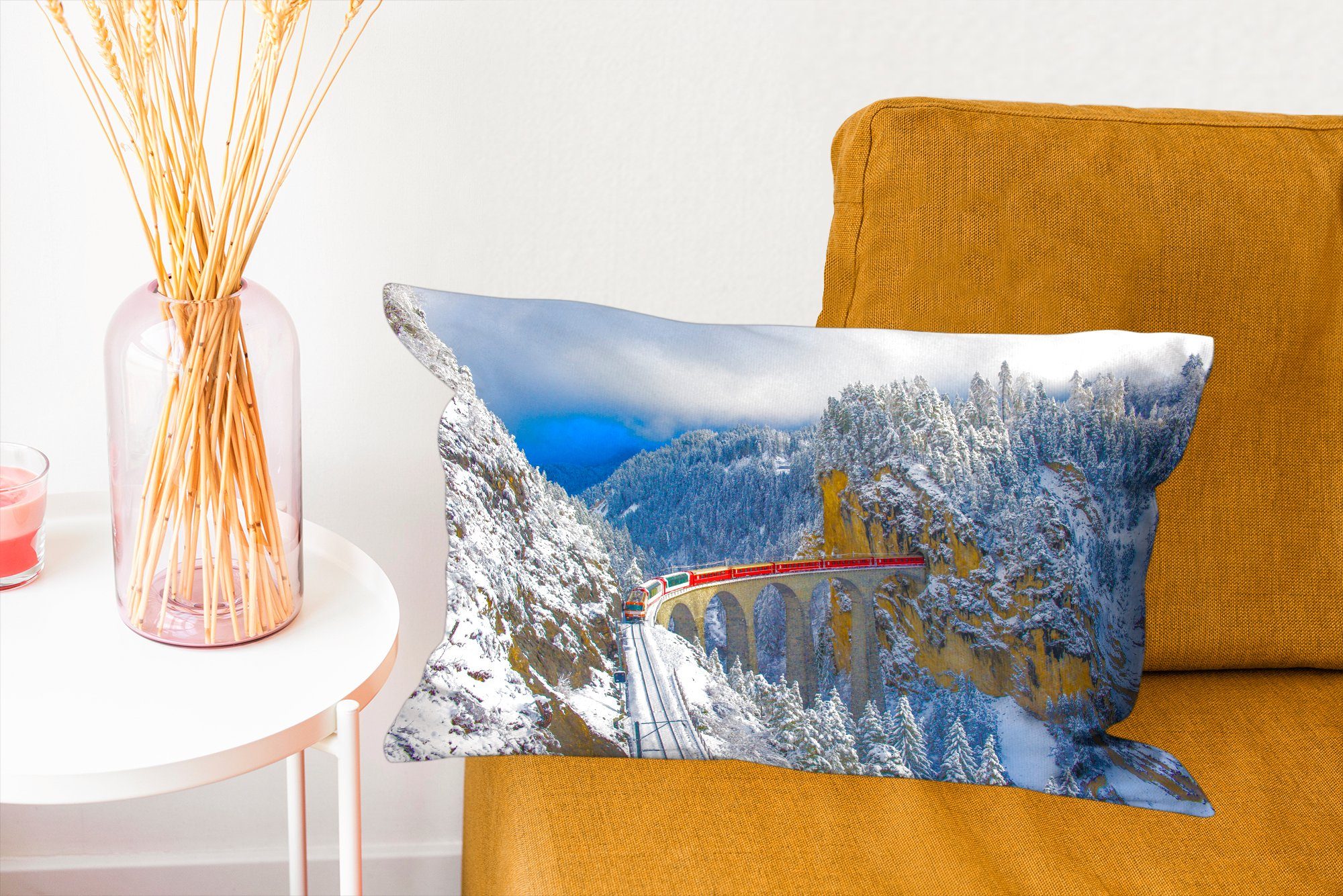 Schlafzimmer Zierkissen, in Wohzimmer Schweiz, mit Dekokissen Füllung, MuchoWow Dekoration, der Viadukt Dekokissen