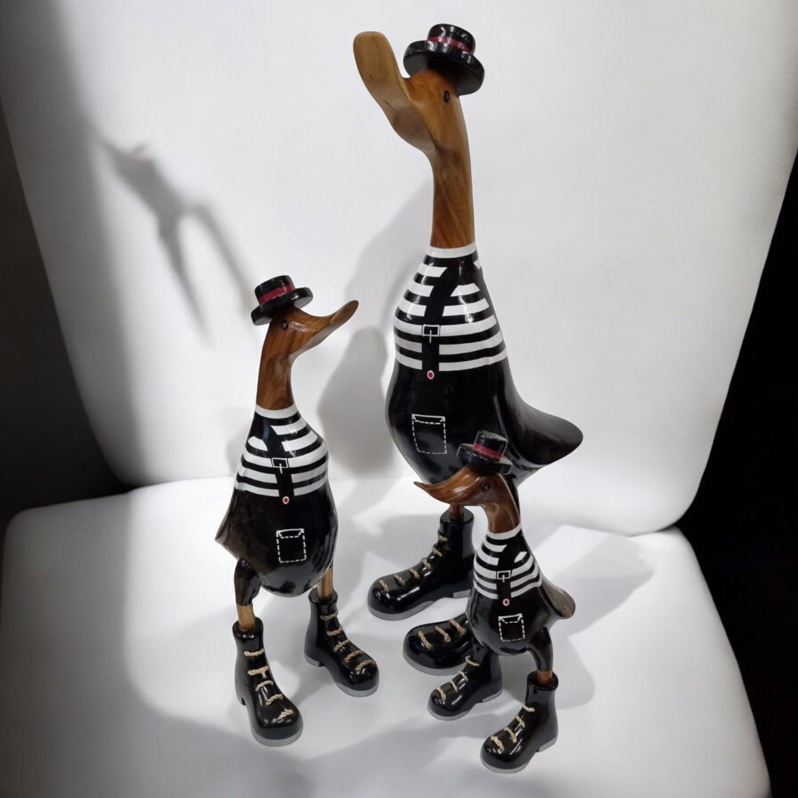 Kinaree Dekofigur Deko Enten Holz Straßenkünstler, günstig online kaufen