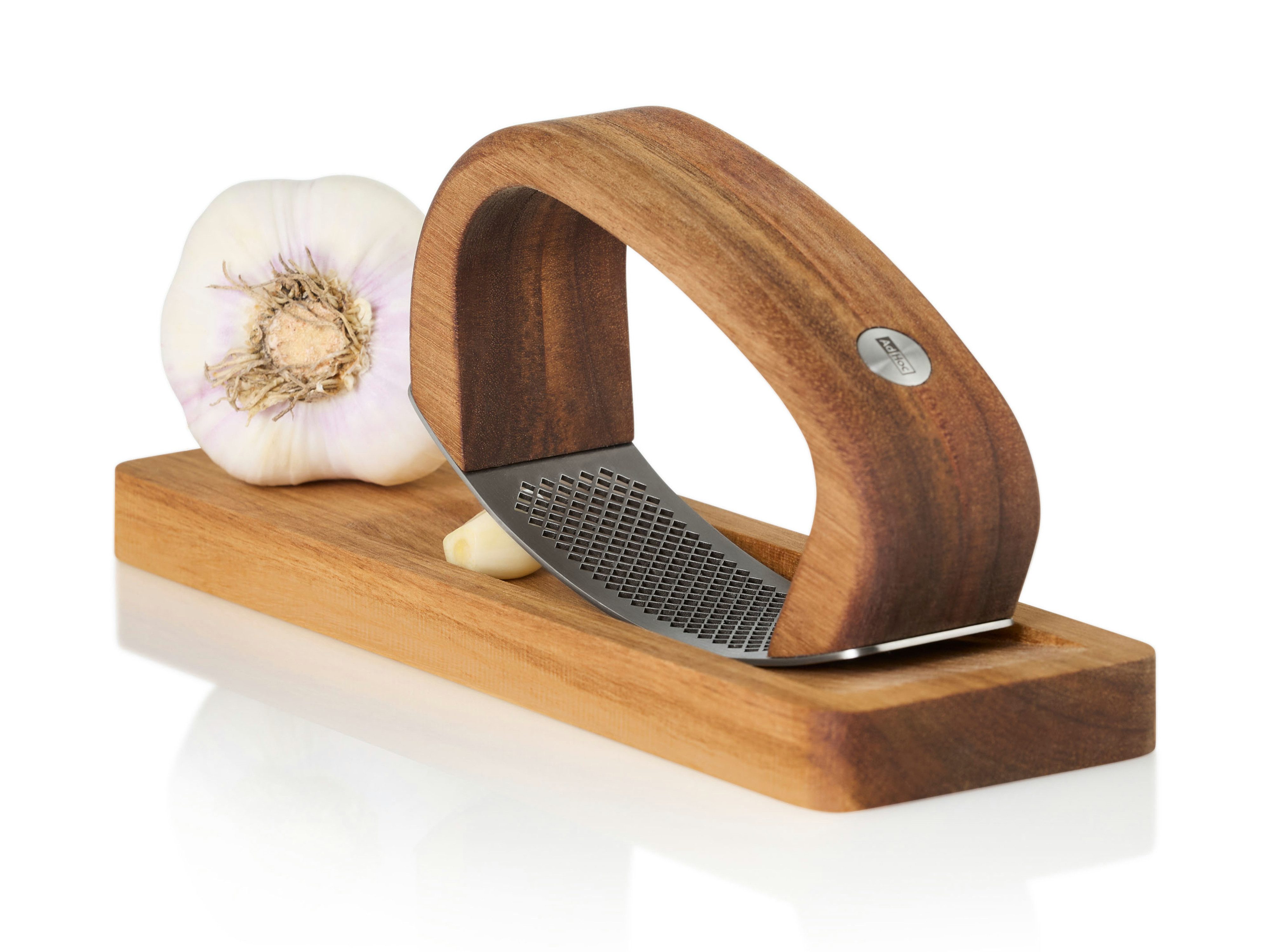 AdHoc Knoblauchpresse mit Schneidbrett RoccaAlio, Holz & Edelstahl, innovativer Knoblauchschneider mit ergonomischem Griff