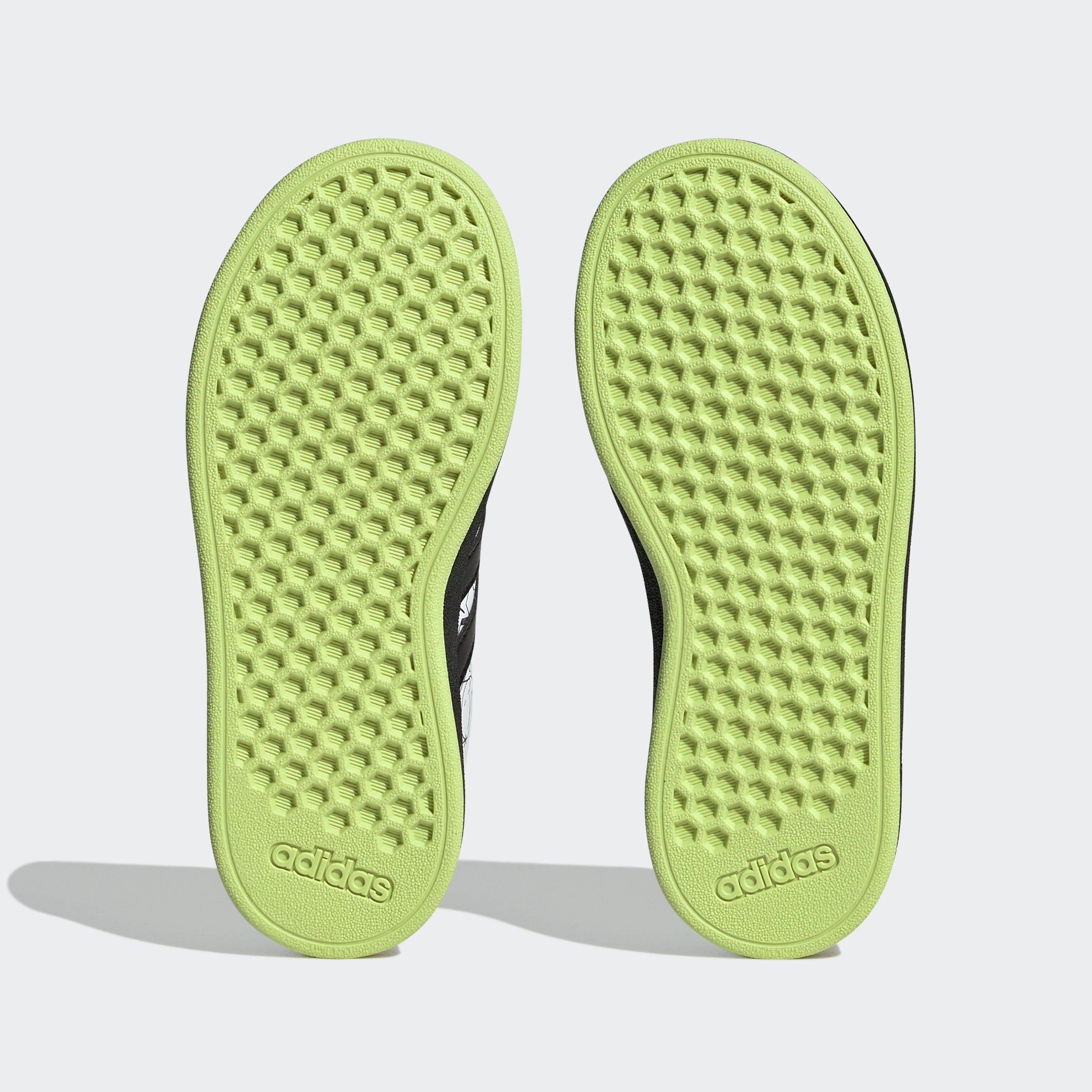2.0 adidas KIDS COURT den des Sneaker Design Superstar GRAND adidas Spuren Sportswear auf
