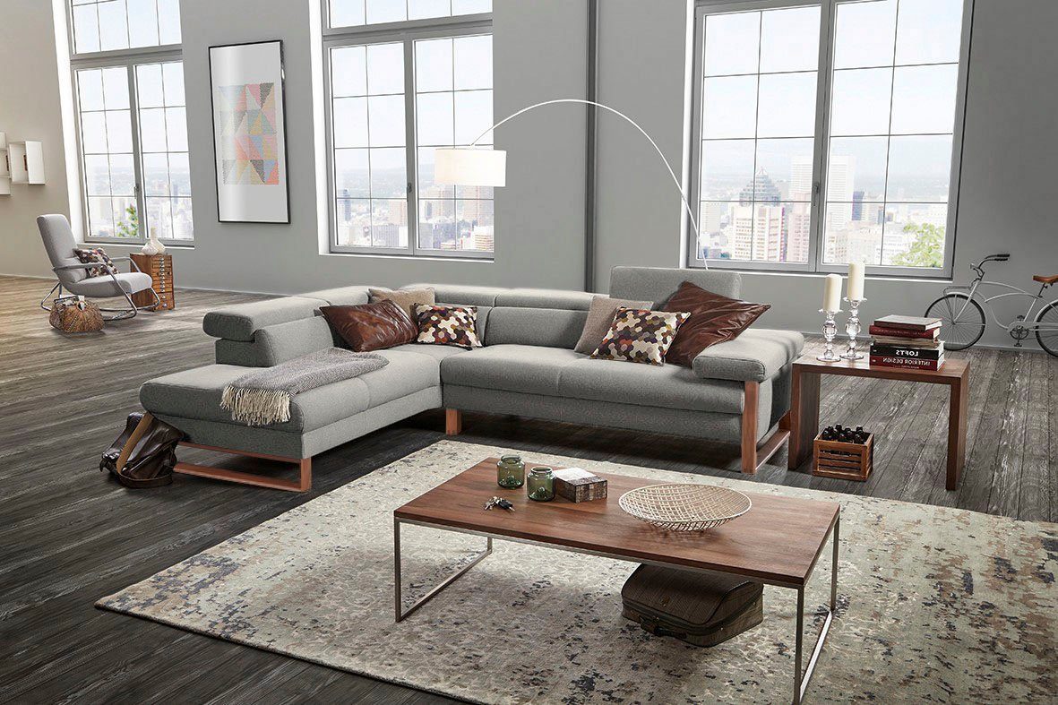 W.SCHILLIG Ecksofa finn, Designsofa mit tollem Sitzkomfort, bequem, L-Form, German Design Award 2016, Fußgestell Nussbaum natur, Breite 281 cm