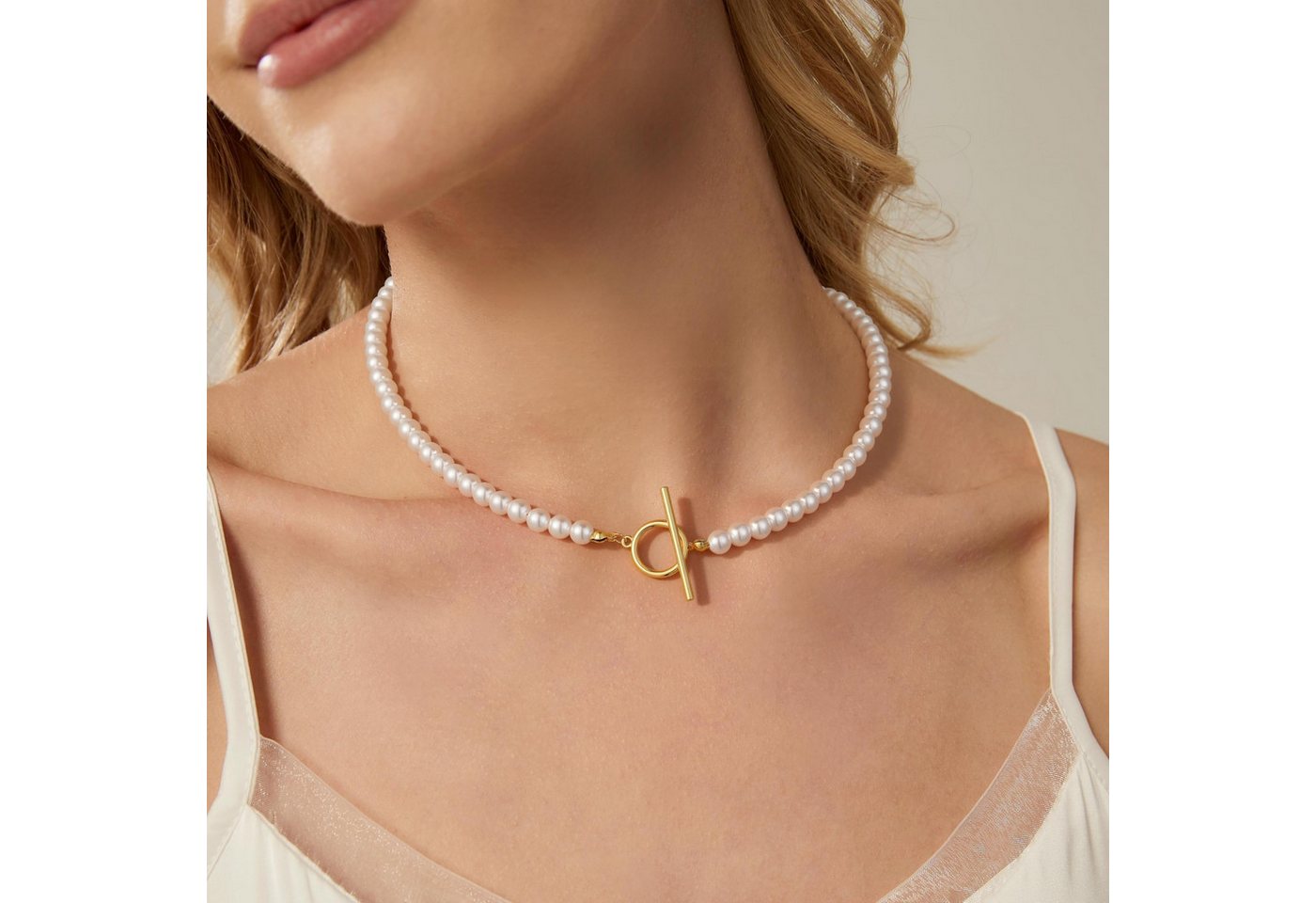 MOPUEA Perlenkette Perlen Halskette Damen aus Süßwasserperlen 45 cm (Set, 1-tlg., Elegante Perlenkette in Goldoptik mit klassischem Design), Halskette für Frauen, Schmuckgeschenke, Perl