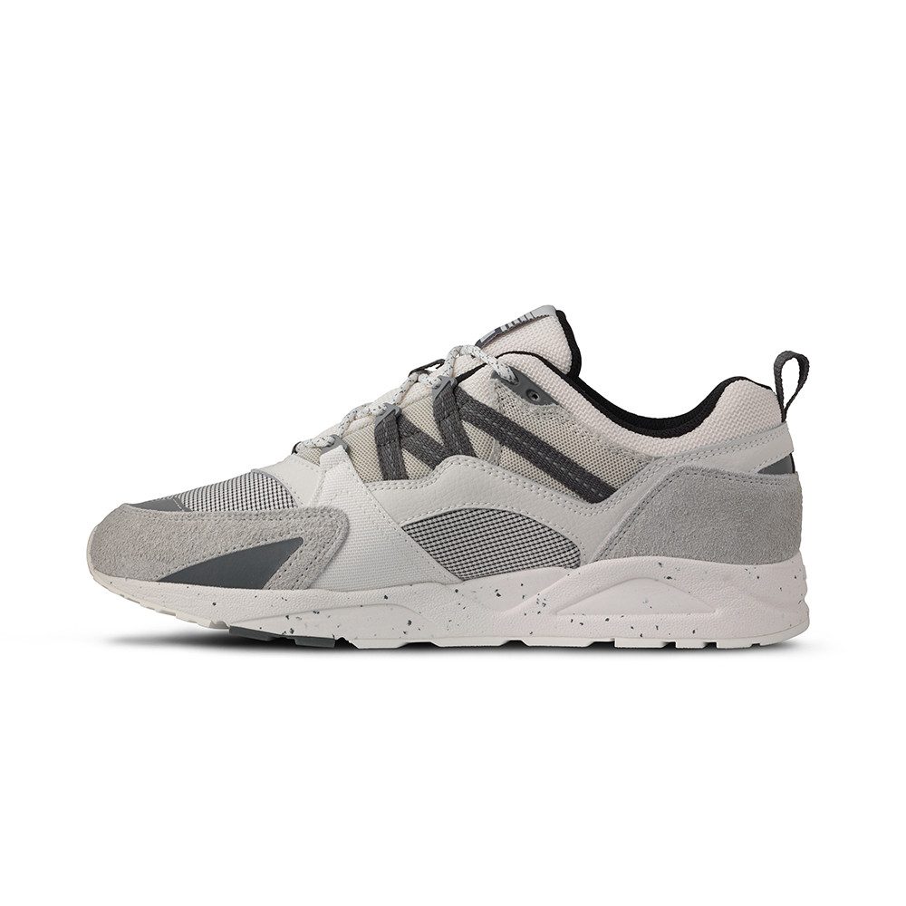 KARHU Fusion 2.0 Sneaker Herren – Foggy Dew / Turbulence – Grau / Weiß Sneaker