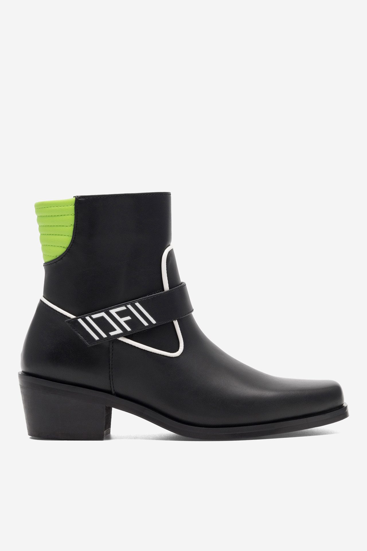 Jenny Fairy Jenny Fairy Damen Stiefel 39 schwarz 5905588045007 Stiefel. Reduzierter Preis € 27,99. Unverbindliche Preisempfehlung € 45,00