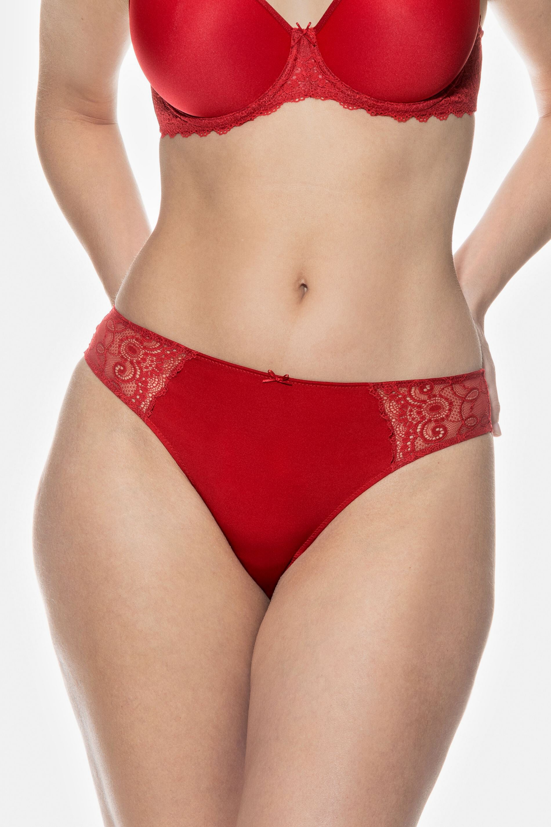 String Damen Serie Amorous Grafische Spitze
