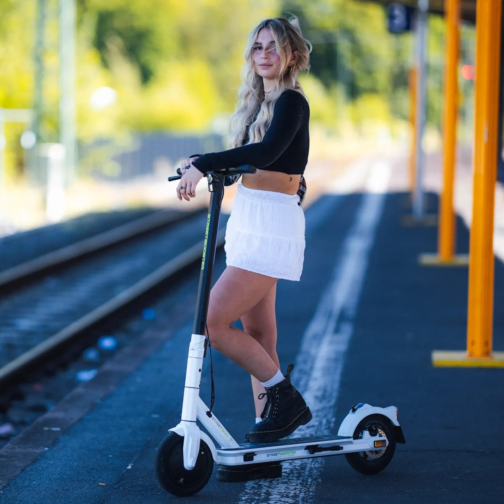 STREETBOOSTER E-Scooter One, 350 W, 22 km/h, Straßenzulassung, klappbar, 7 Jahre Ersatzteile, Service