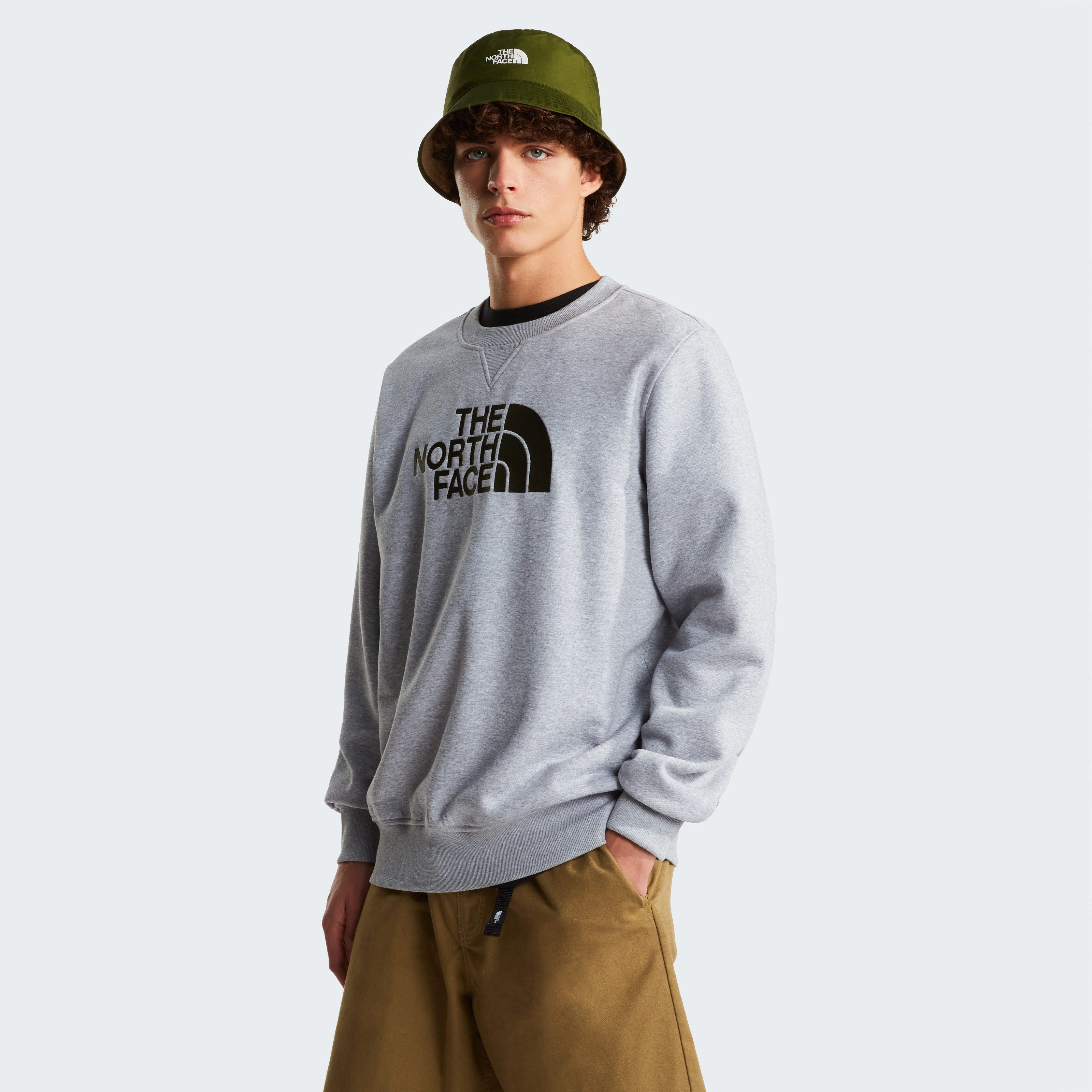 The North Face Kapuzensweatshirt M DREW PEAK REGULAR CREW (1-tlg) sportlicher Stil, aus Baumwolle und Polyester