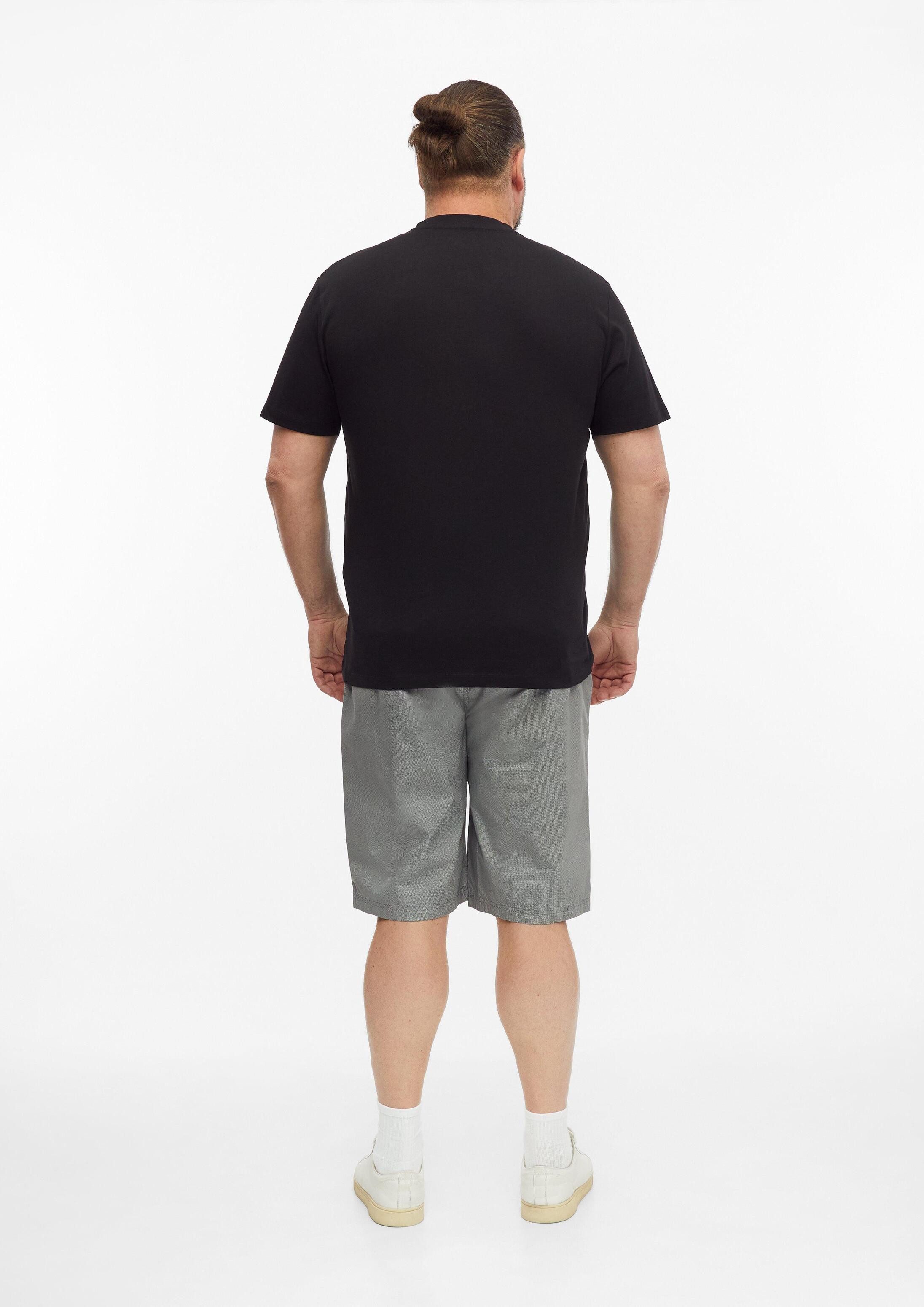 s.Oliver Kurzarmshirt T-Shirt Baumwoll-T-Shirt mit Logo-Print und V-Neck