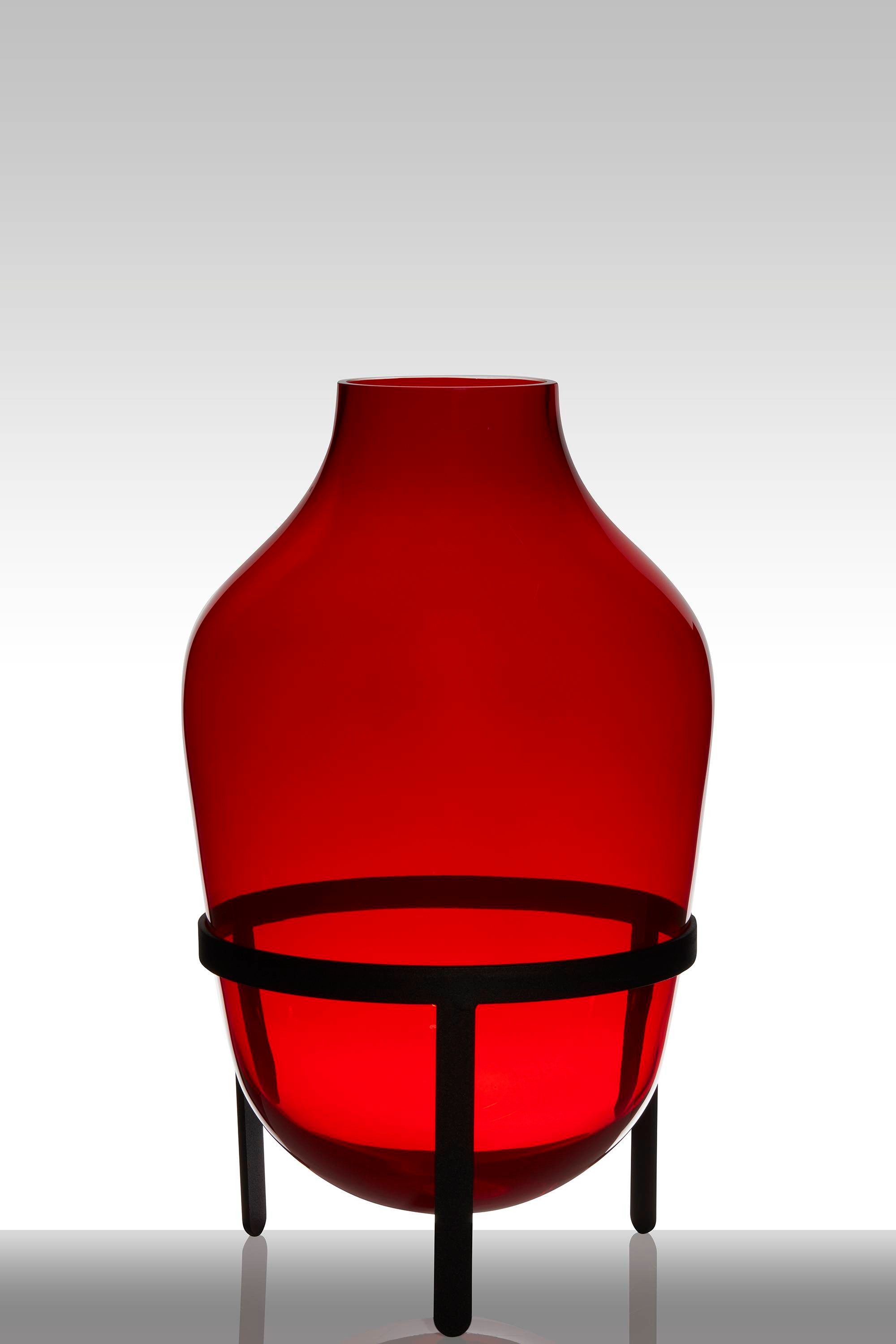 INNA-Glas Bodenvase Glas Camilo auf Standfuß, Trichter - rund, rot, 50cm, Ø 29cm