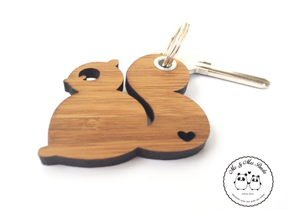 Mr. & Mrs. Panda Schlüsselanhänger Schlüsselanhänger, Waldtiere, (1-tlg) Anhänger, Wood, Eichhorn - Eichhörnchen Glücksbringer, Taschenanhänger, Geschenk