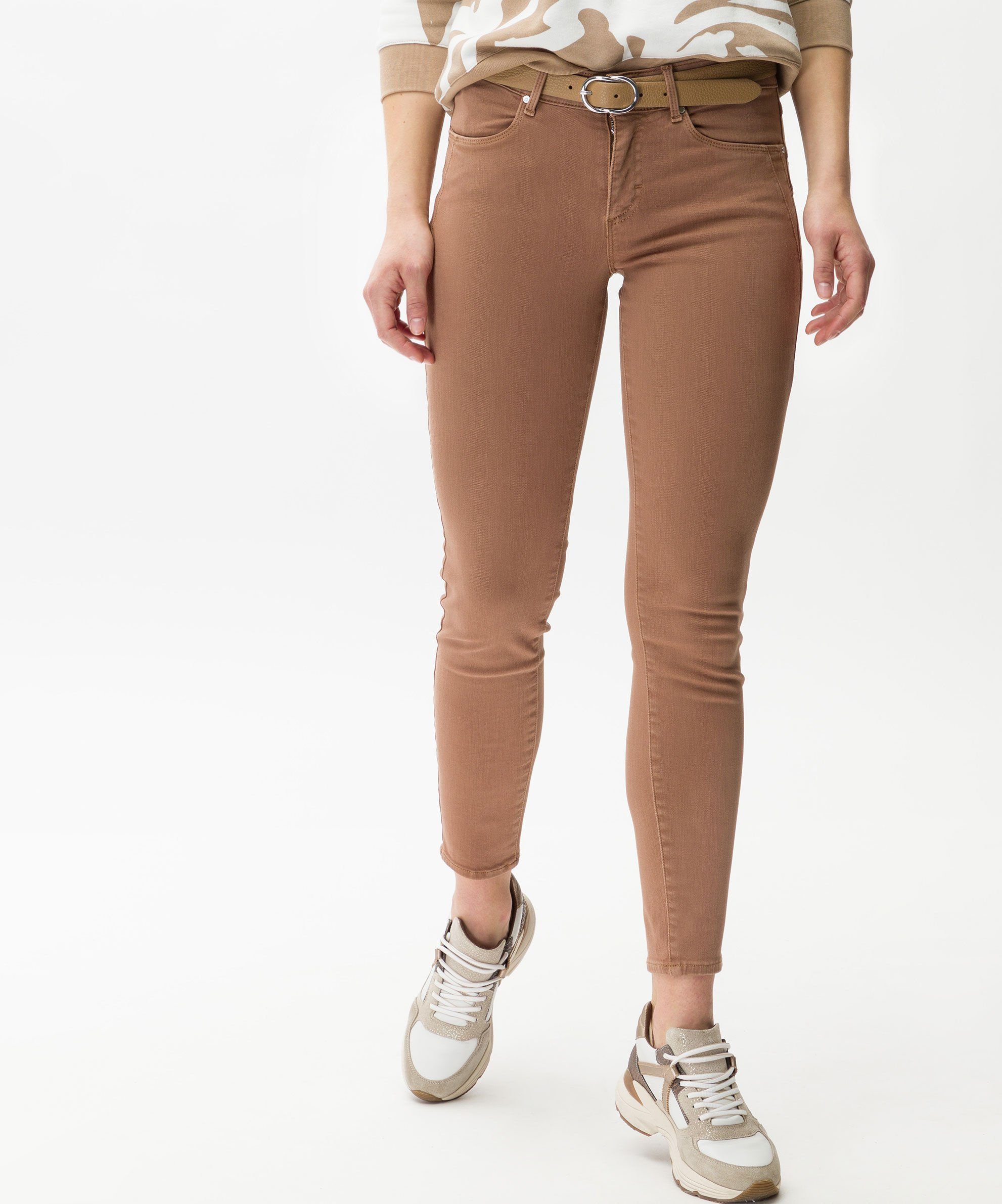 Röhrenjeans oak Skinny-fit-Jeans Brax Stylingdetails mit trendigen