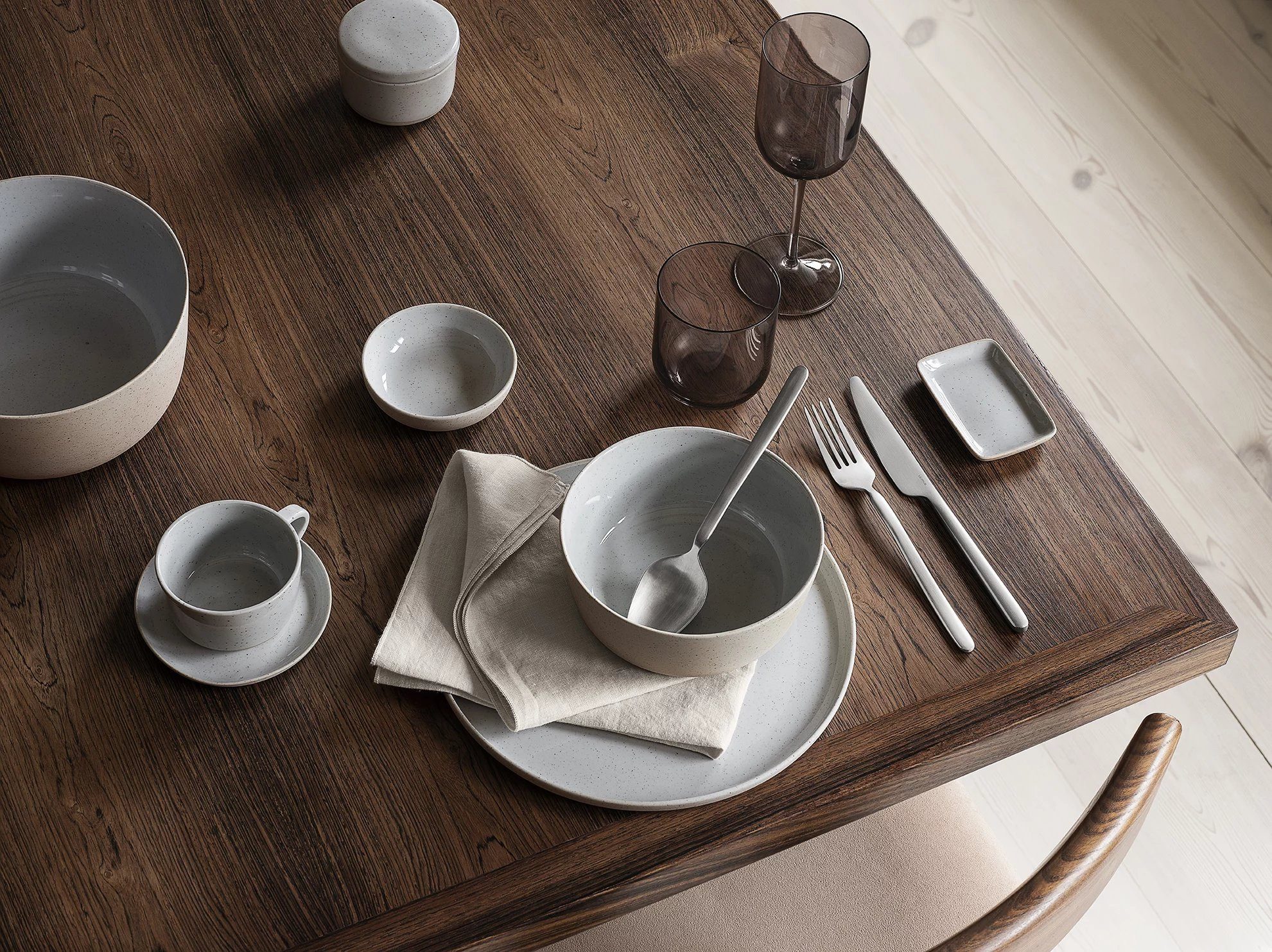 blomus Snackschale -SABLO- Snack Teller: Ein Blickfang für jede Tafel, Steingut, Robust, Langlebig, Unikat, Spülmaschinengeeignet, Mikrowellengeeignet – Bild 5 von 5
