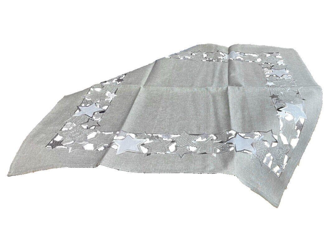 Westernlifestyle Mitteldecke Silber / Grau Elegante Mitteldecke Weihnachtsdecke