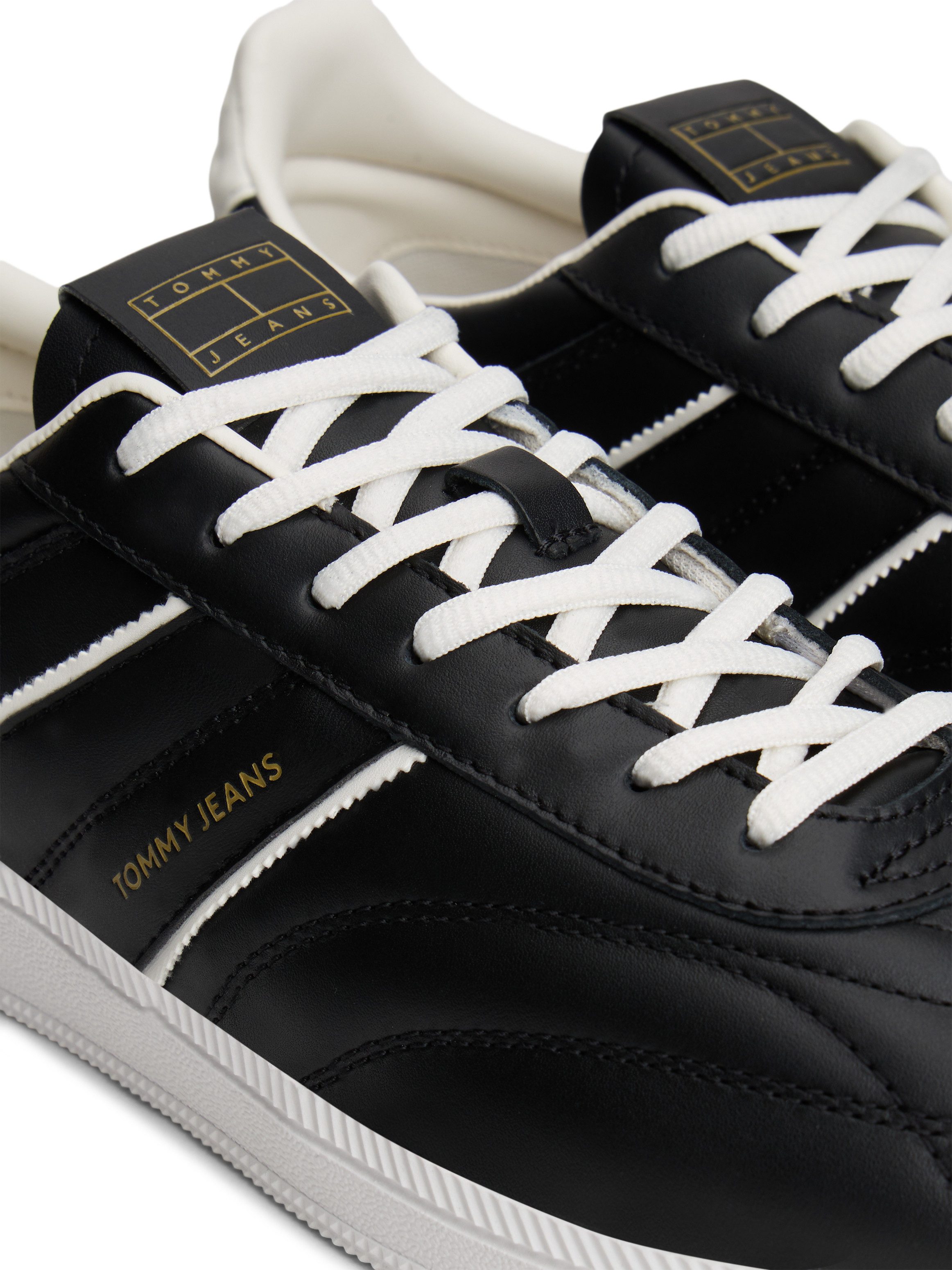 Tommy Jeans THE GREENWICH EDGE STITCHING Sneaker, Freizeitschuh, Halbschuh, Schnürer, Logo an der Seite und Schuhzunge