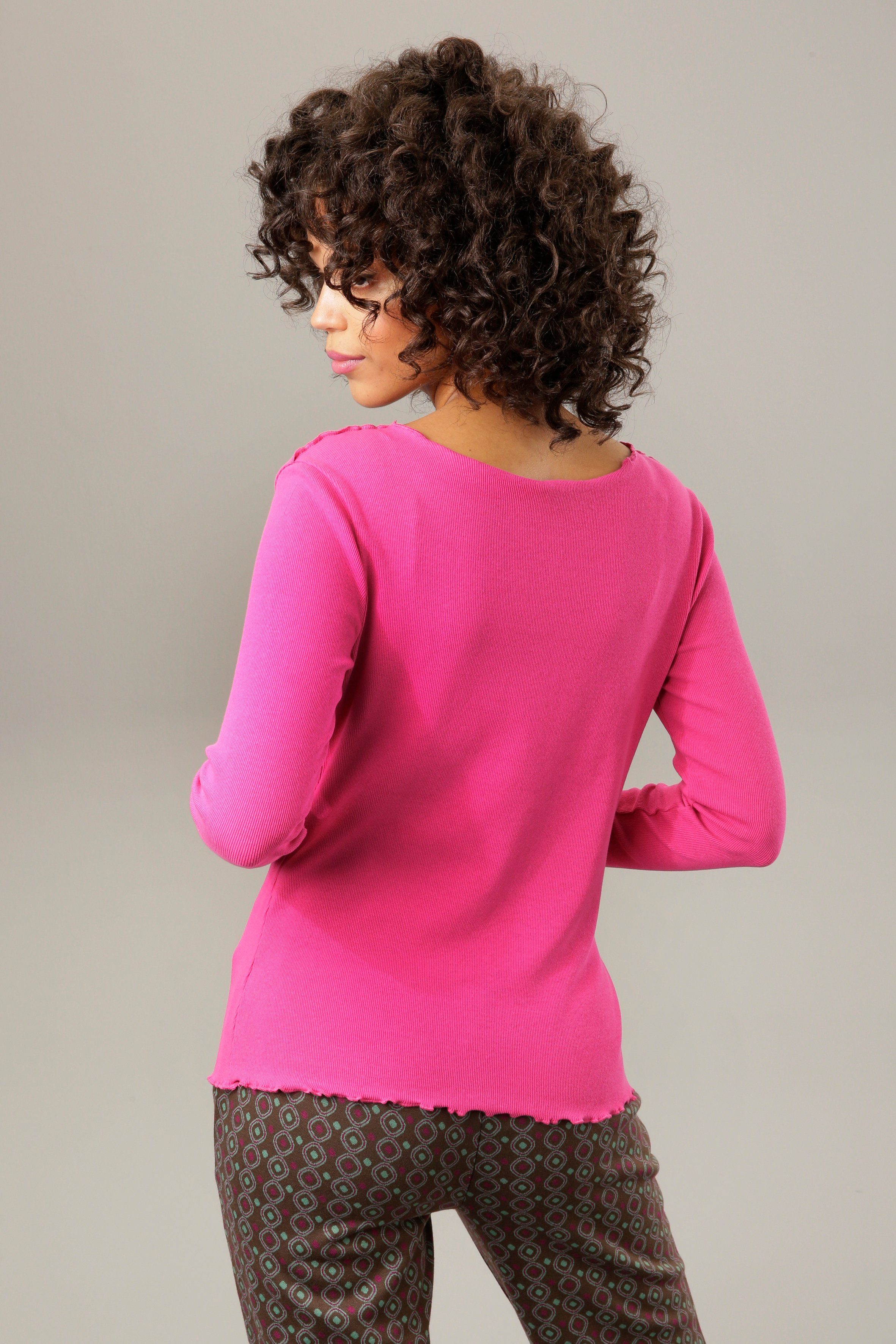 Aniston CASUAL Langarmshirt mit dekorativen Biesen im Vorderteil günstig online kaufen