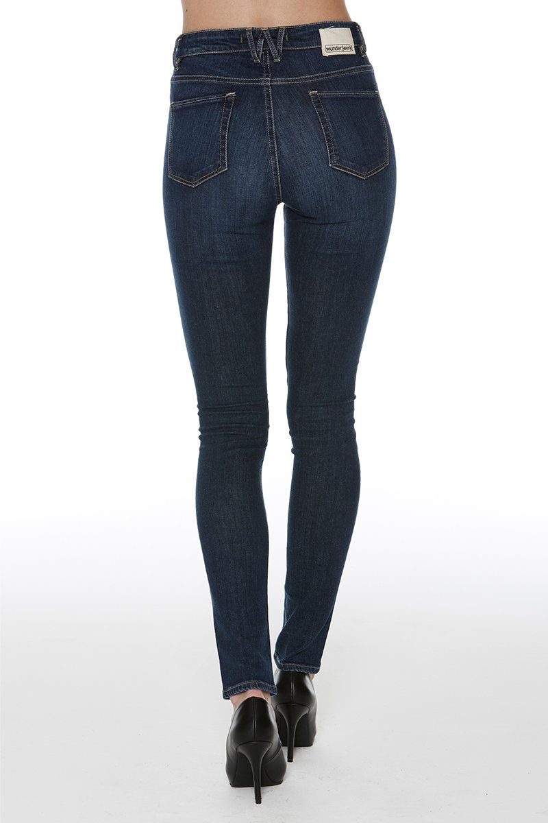 denim blue High-waist-Jeans 420​ wunderwerk Keira