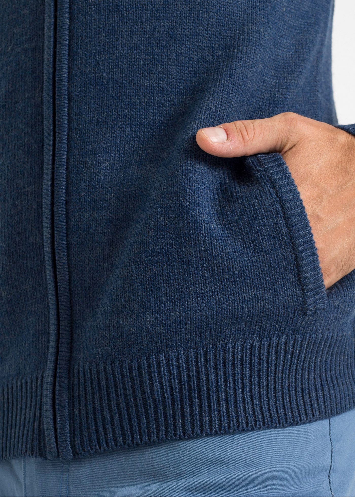 bonprix Strickjacke mit Stehkragen, Regular Fit, aus Polyacryl, mit Reißverschluss