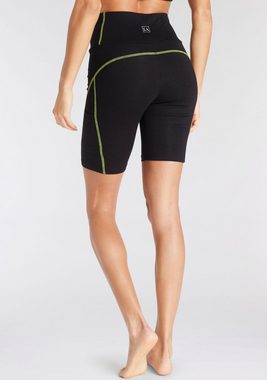 LASCANA ACTIVE Radlerhose -Kurze Hose mit farbigen Kontrastnähten