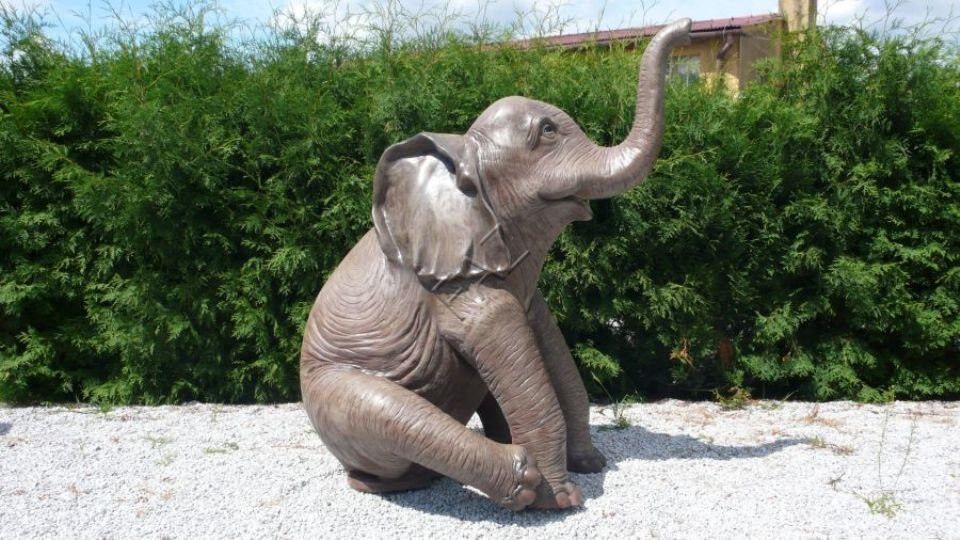 Skulptur Elefant Braun Neu Tier Figuren Baby Skulptur Skulpturen Dekoration Garten JVmoebel Figur Statue