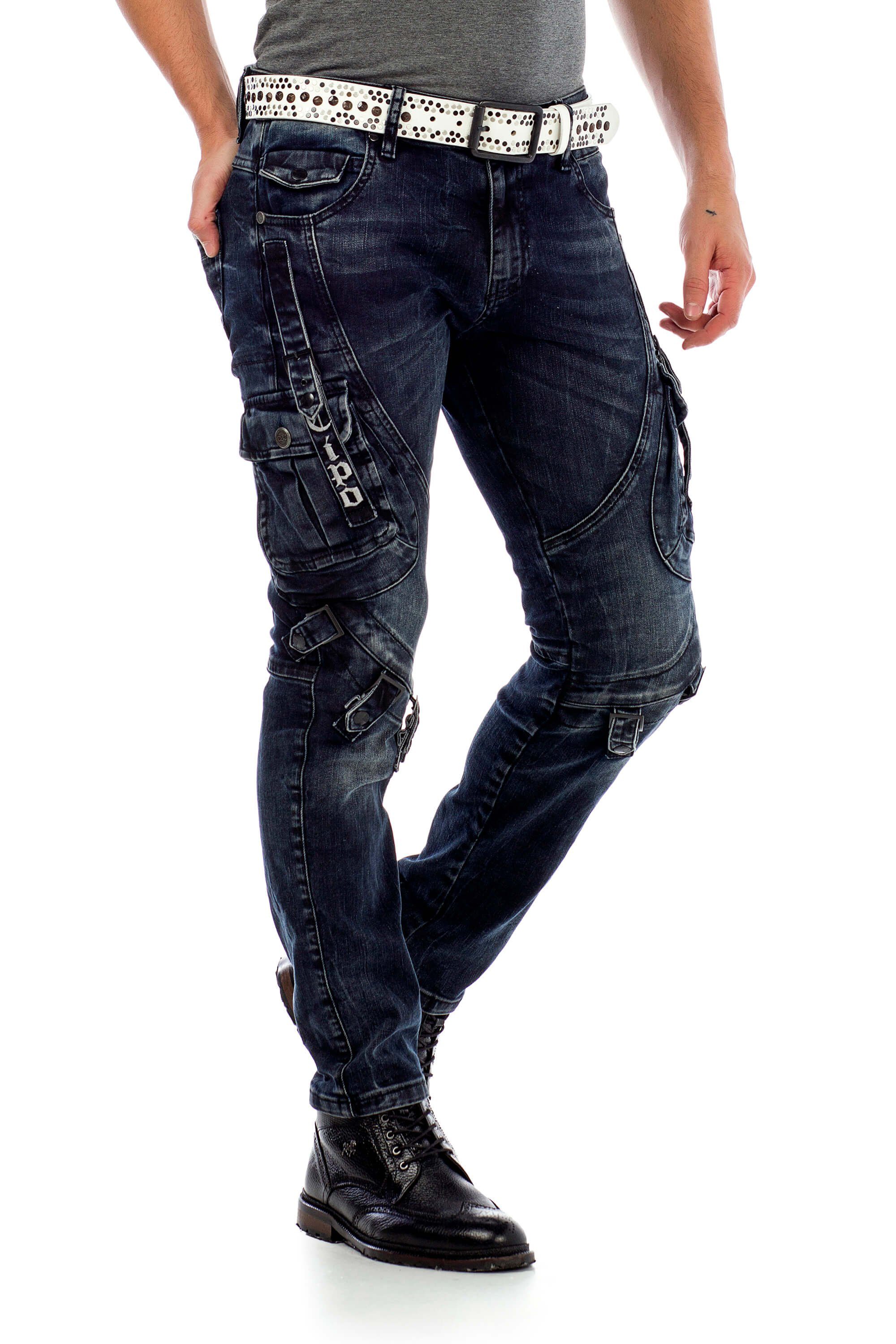 Cipo & Baxx Slim-fit-Jeans mit Verschlussschnallen in Straight Fit