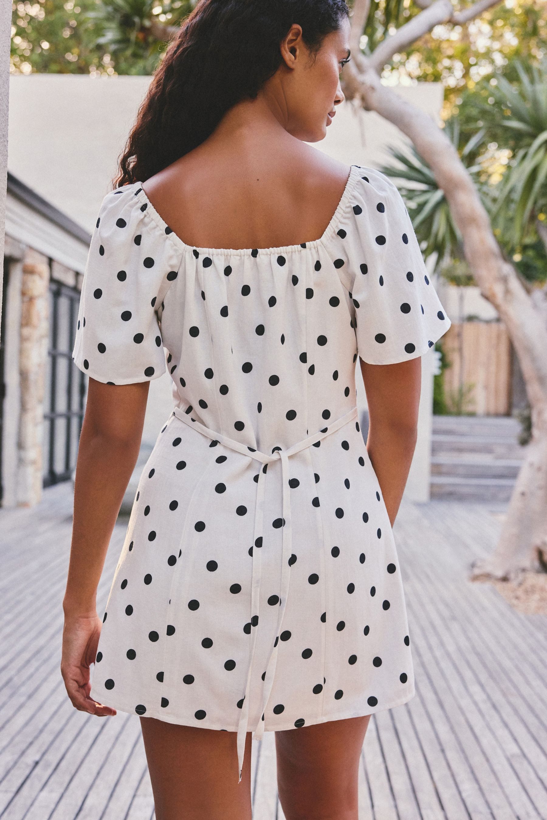 Next Strandkleid Minikleid mit Flatterärmeln (1-tlg)