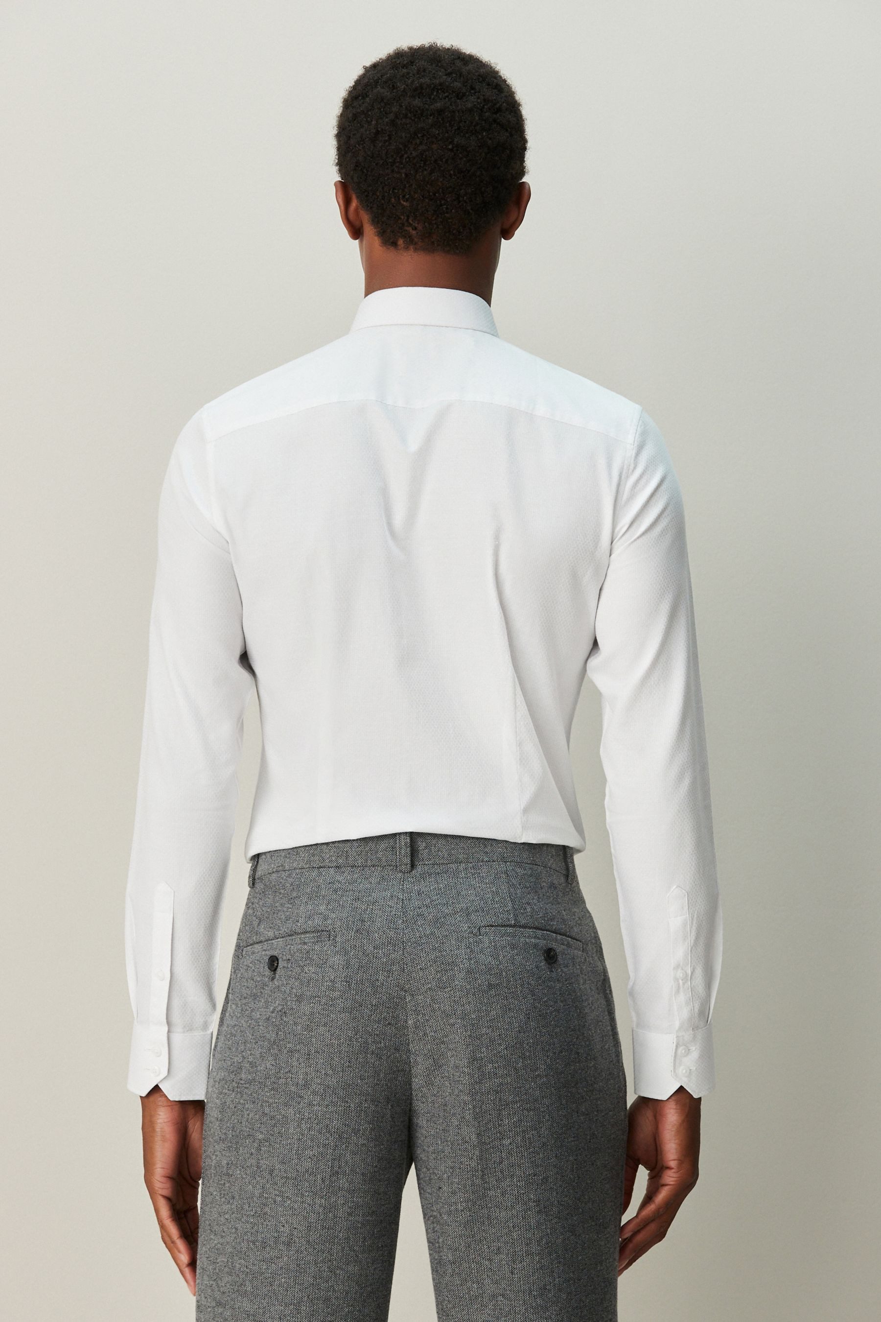 Next Langarmhemd Formelles, strukturiertes Skinny Fit Langarmhemd (1-tlg)