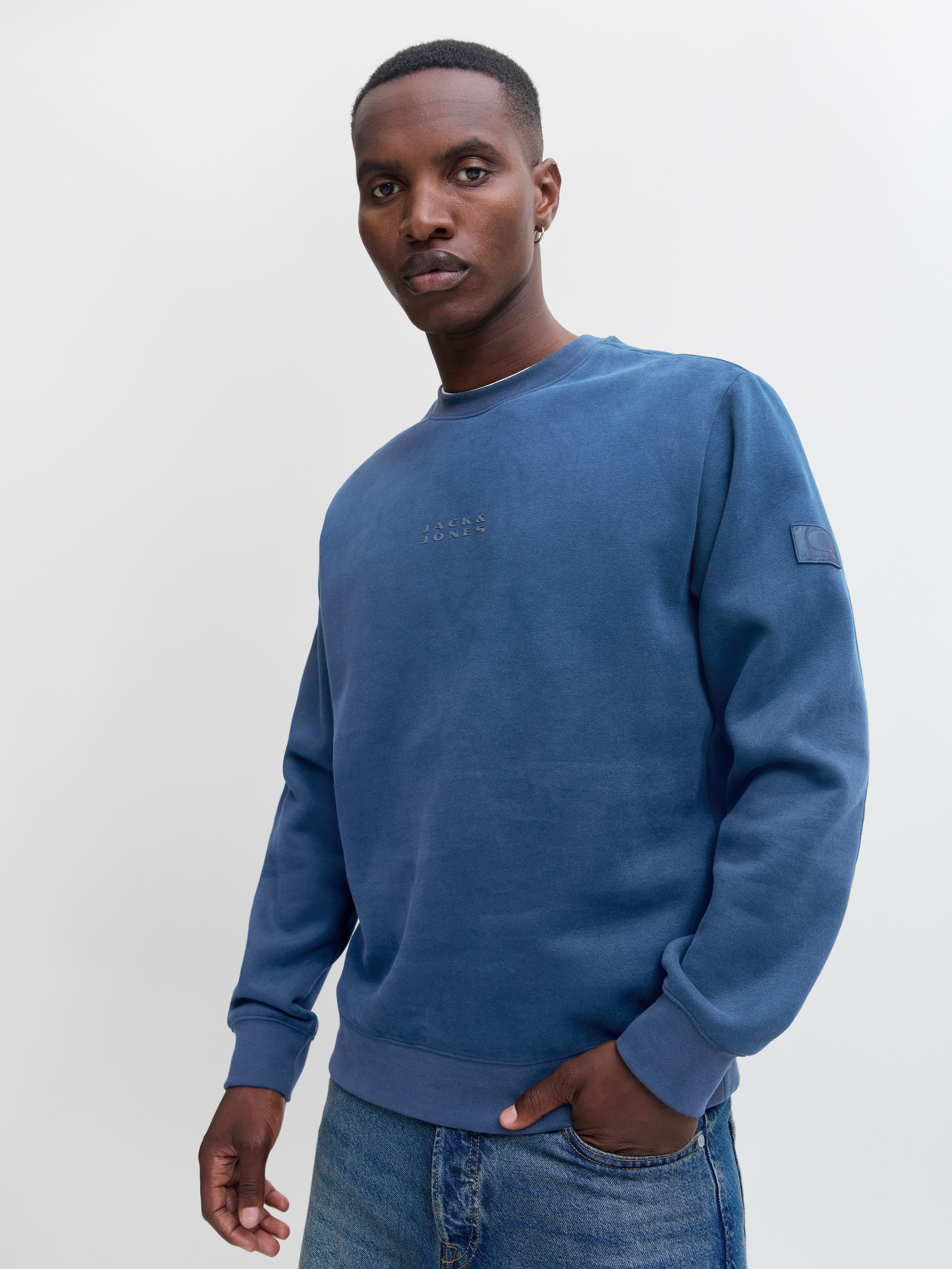 Jack & Jones Sweatshirt JCOPOINT SWEAT BADGE CREW NECK BF günstig online kaufen