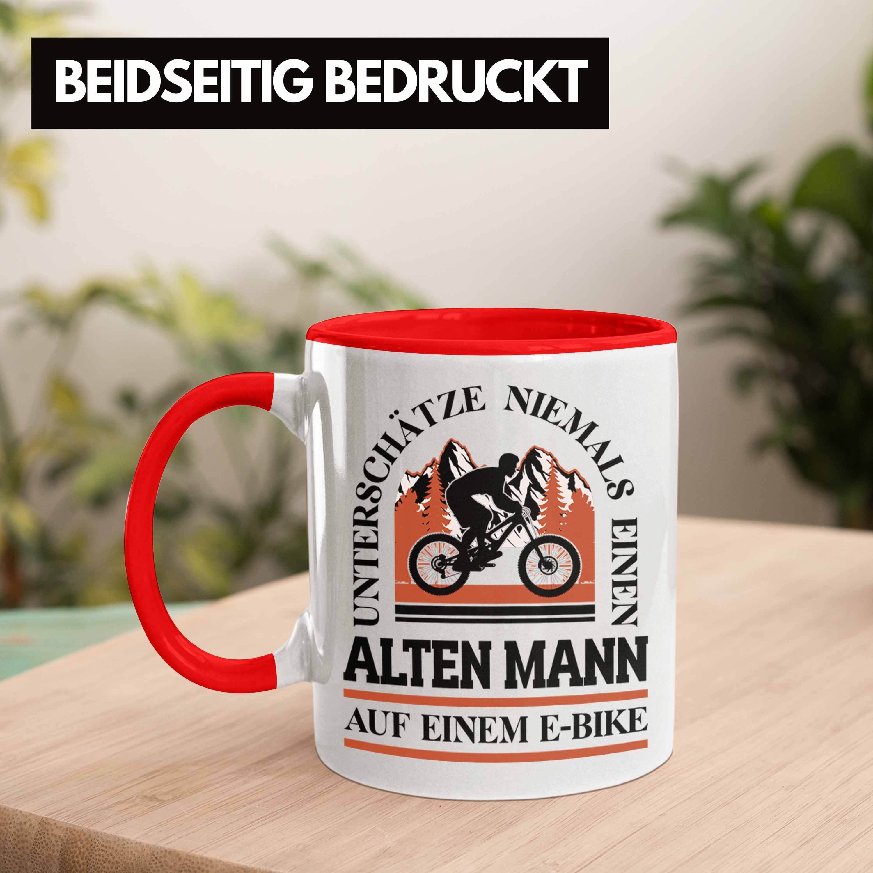 Trendation Tasse Lustige Rentner Elektrofahrrad Tasse Kaffeetasse - Rot Geschenk Trendation Geschenke Ebike mit Spruch E-Bike