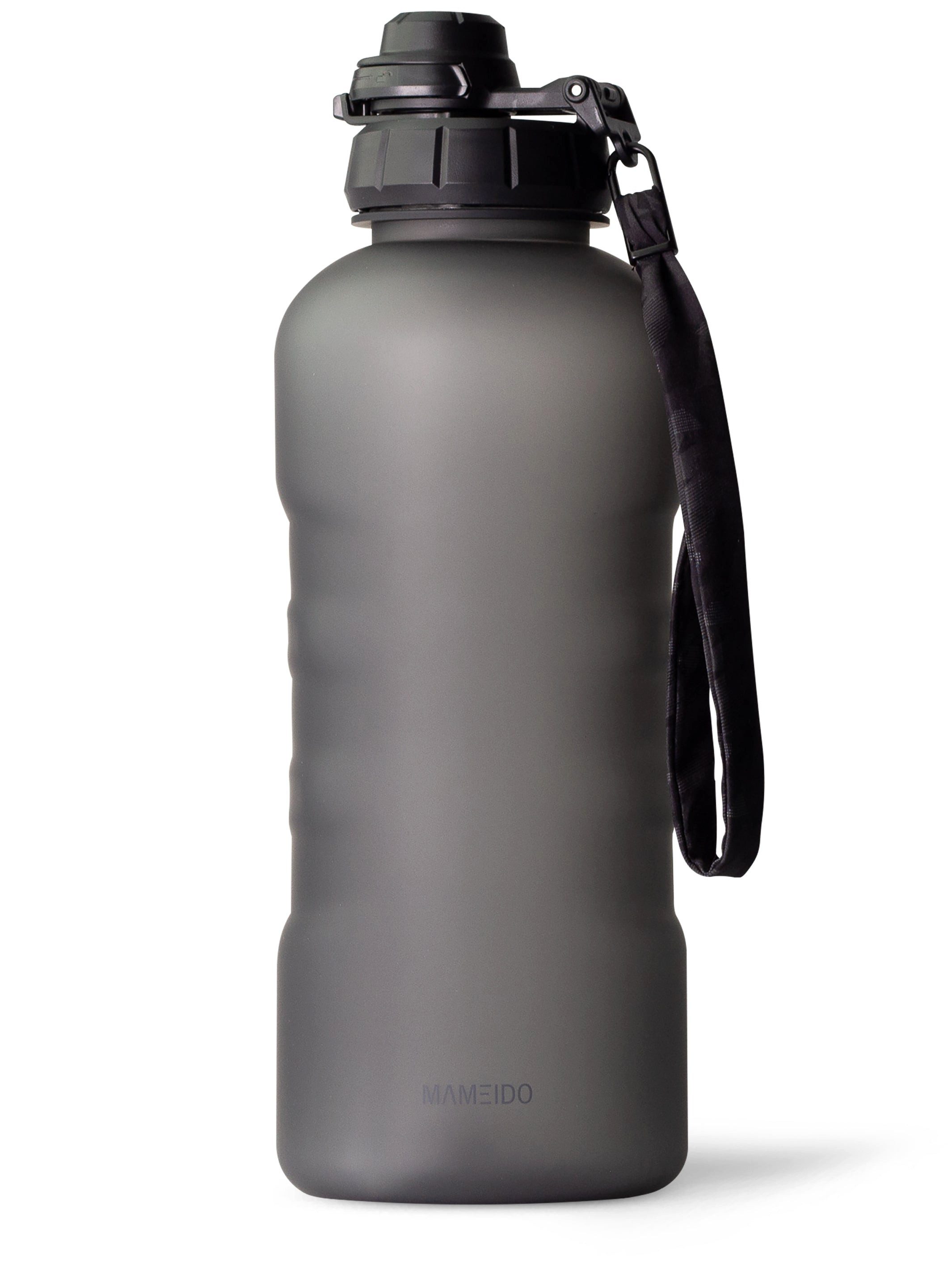 MAMEIDO Trinkflasche, mit 2-in-1 Deckel, Zeitmarkierung, Handschlaufe in 0,5l, 1l, 1,5l & 2l